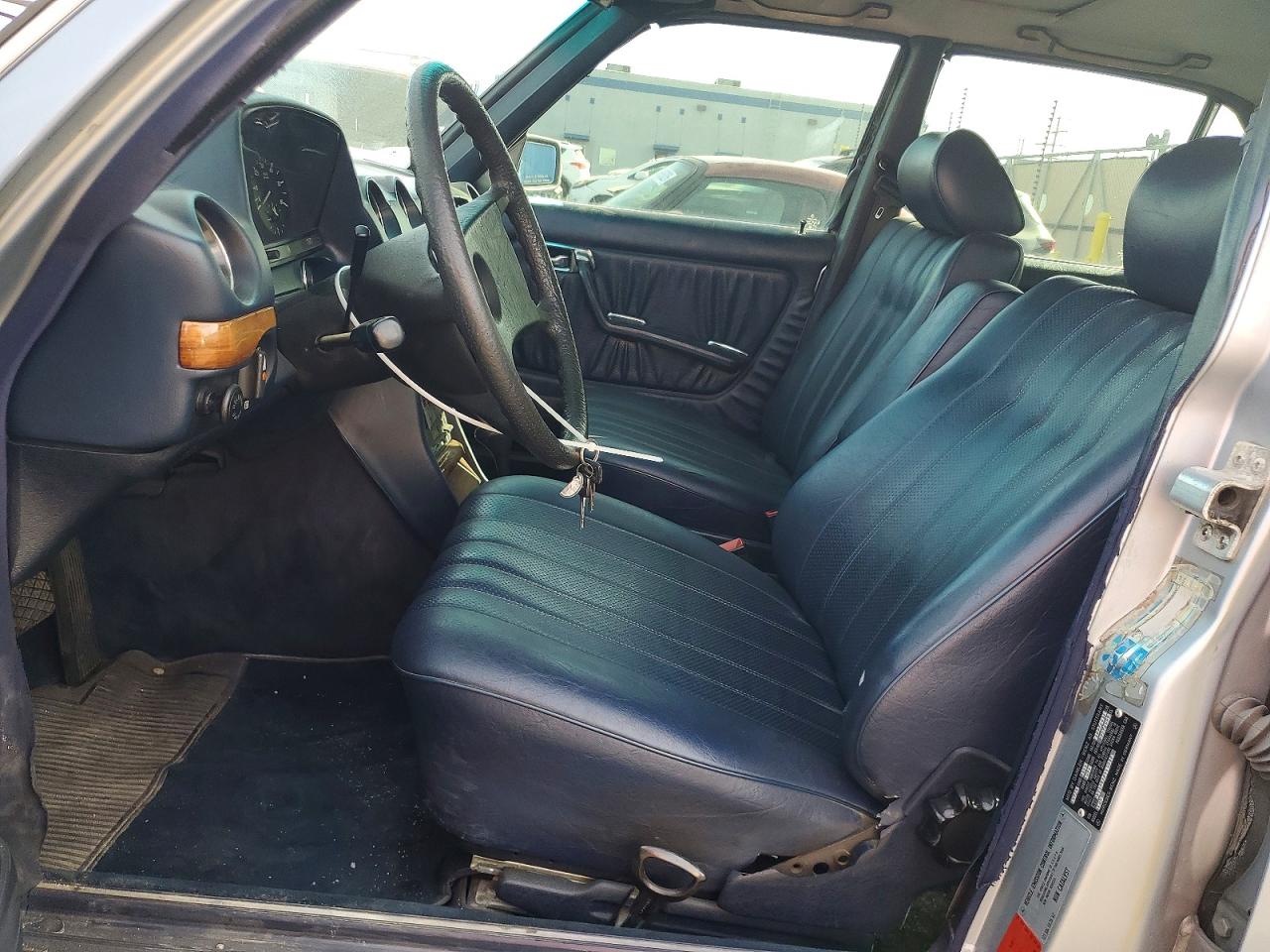 1984 Mercedes-benz 300 Dt Серый vin: WDBAB33A7EA025014
