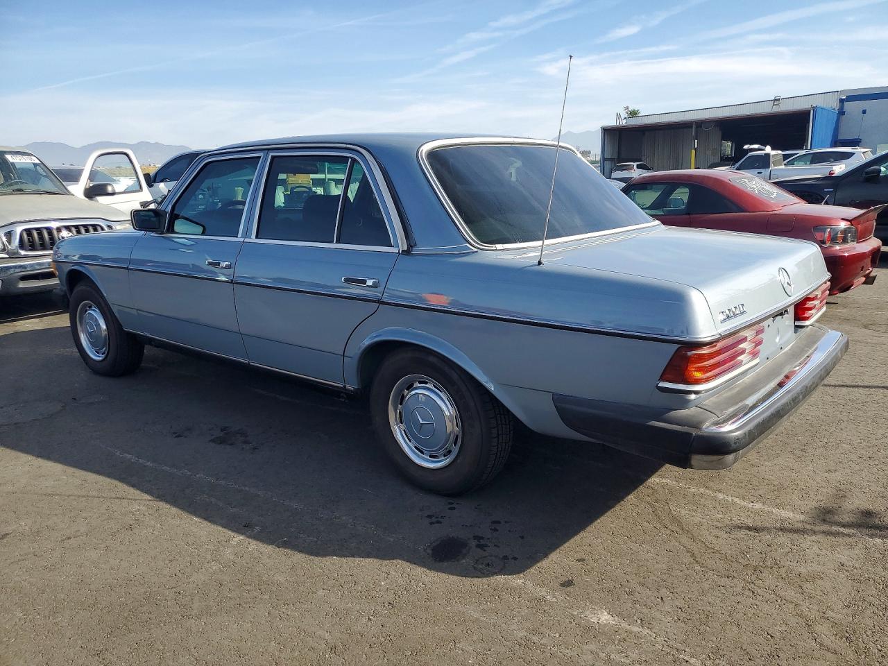 1984 Mercedes-benz 300 Dt Серый vin: WDBAB33A7EA025014