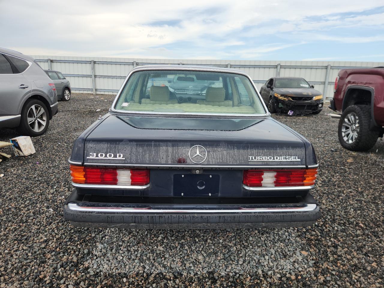 1983 Mercedes-benz 300 Dt Black vin: WDBAB33A8DB018940