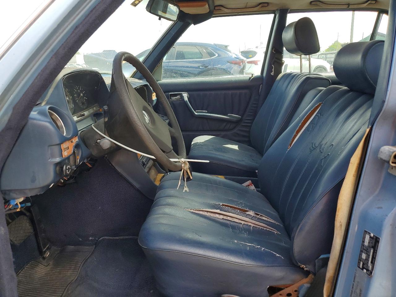 1982 Mercedes-benz 300 Dt Blue vin: WDBAB33AXCB015519