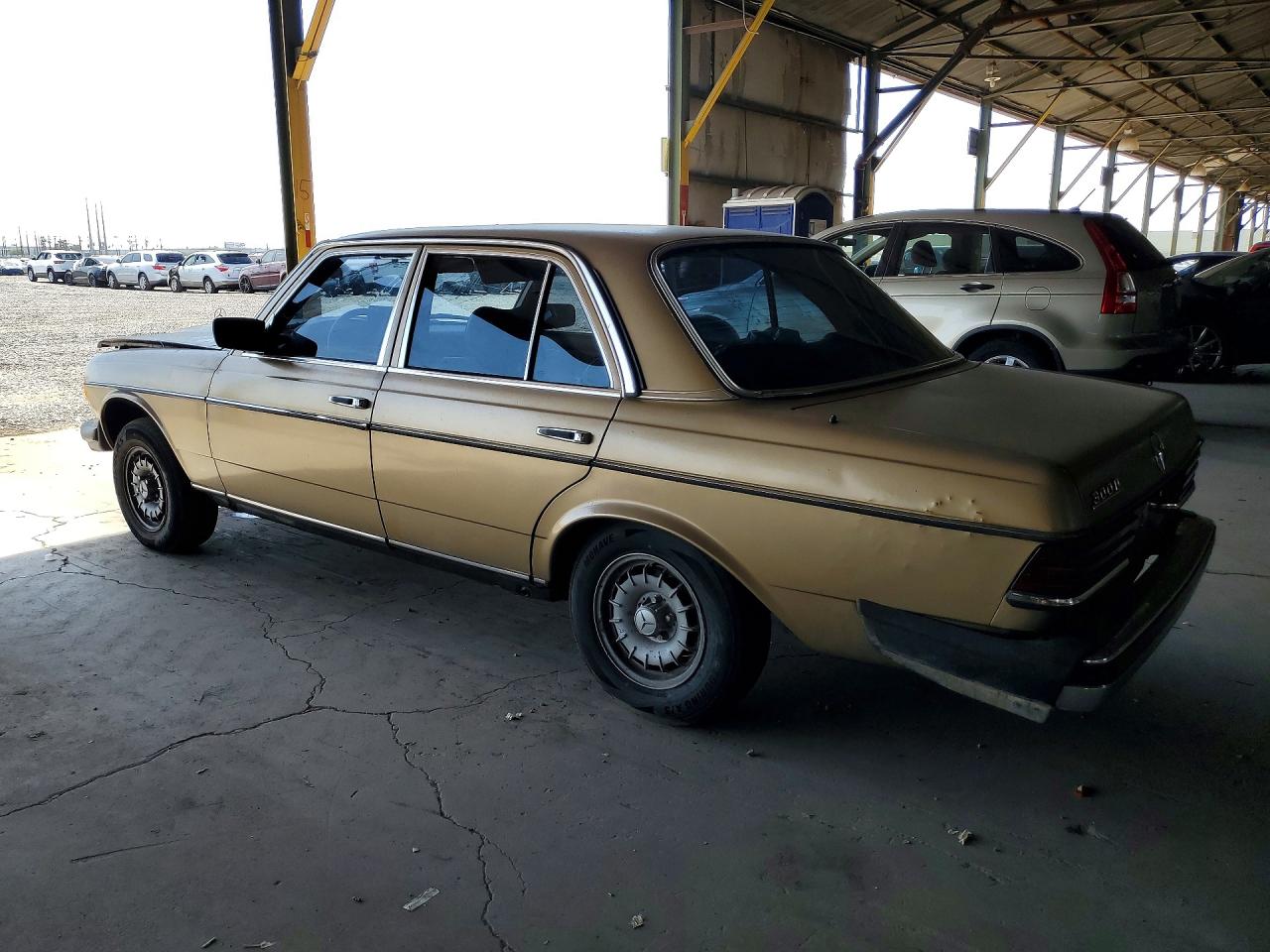 1984 Mercedes-benz 300 Dt Tan vin: WDBAB33AXEA006277
