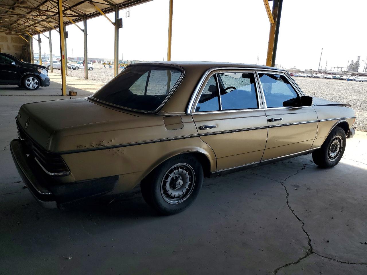 1984 Mercedes-benz 300 Dt Tan vin: WDBAB33AXEA006277