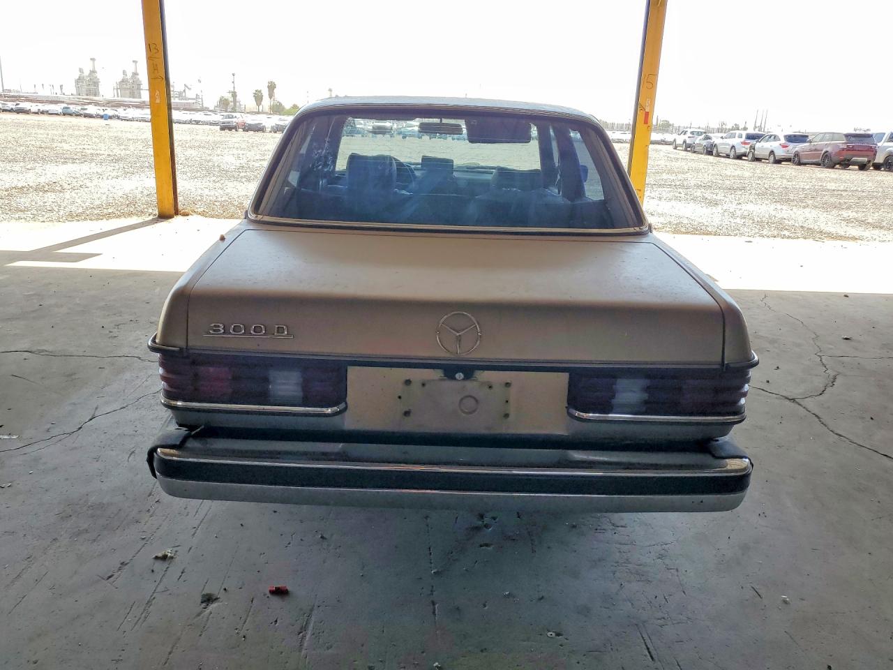 1984 Mercedes-benz 300 Dt Tan vin: WDBAB33AXEA006277