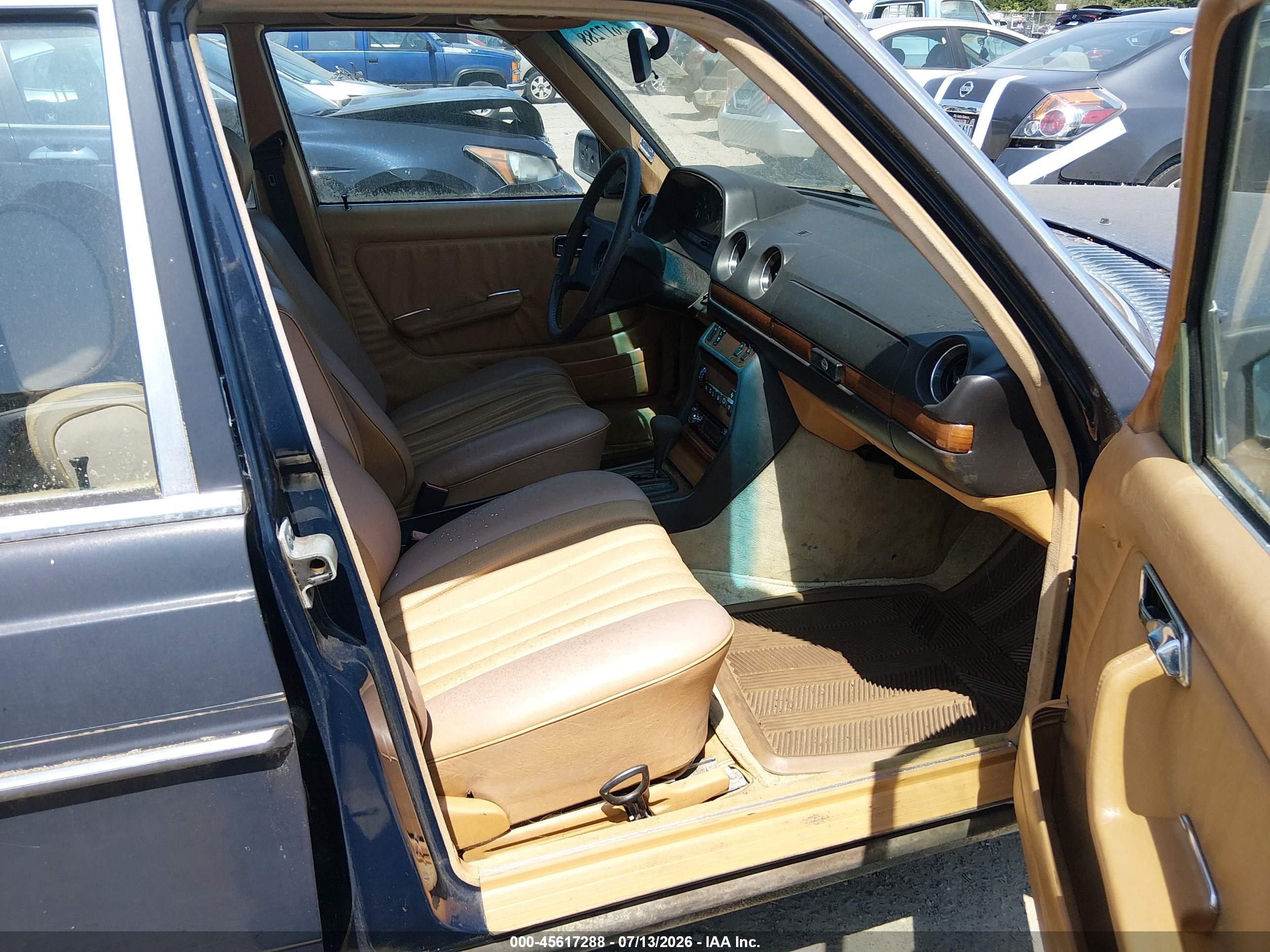 1985 Mercedes-benz 300 Dt Black vin: WDBAB33C1FA235711