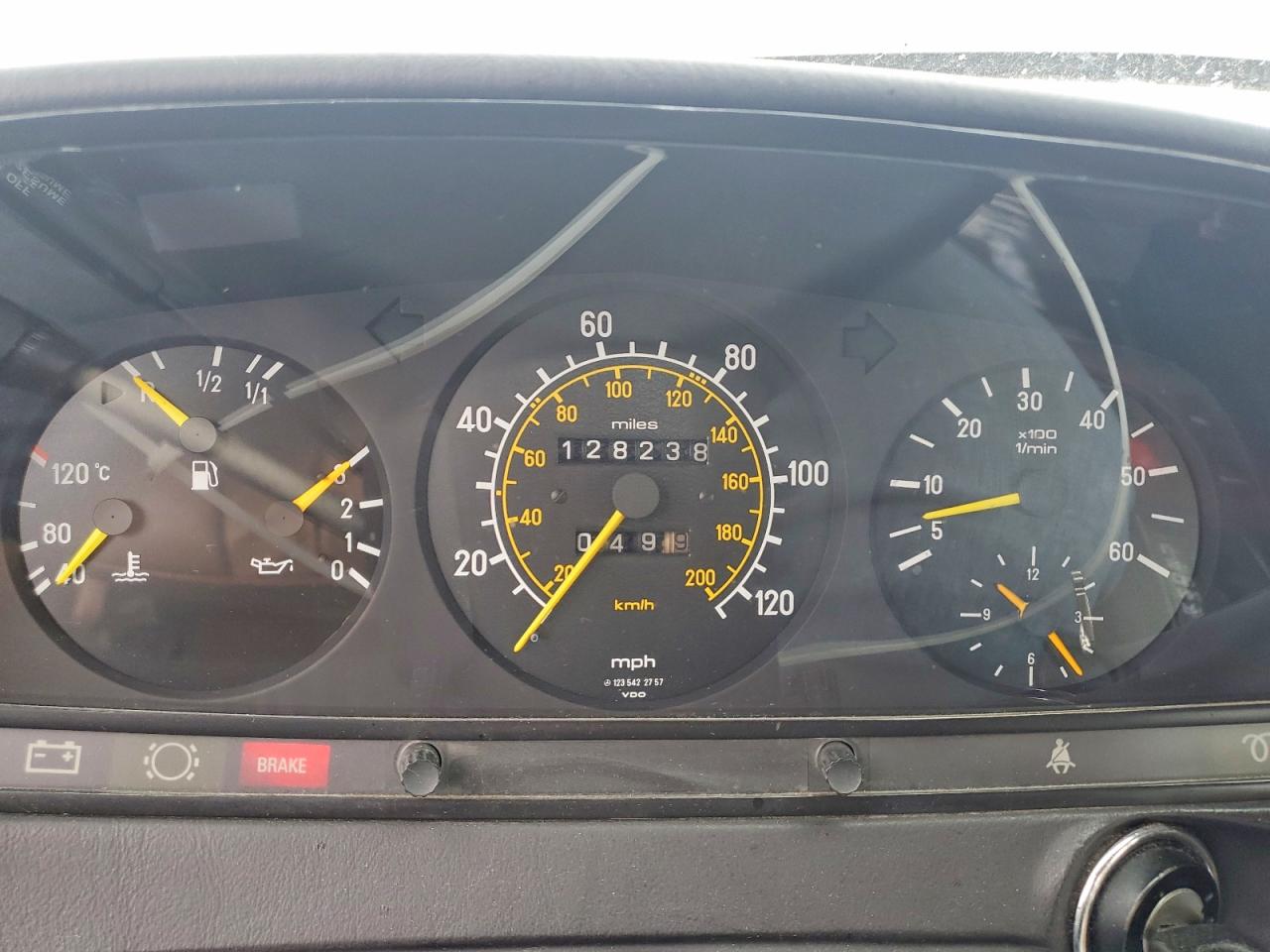 1985 Mercedes-benz 300 Dt Серый vin: WDBAB33C2FA192156
