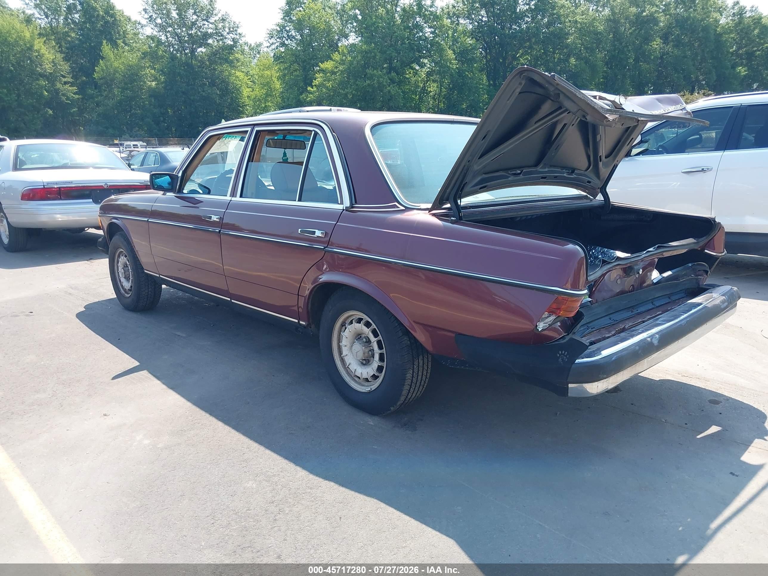 1985 Mercedes-benz 300 Dt Burgundy vin: WDBAB33C3FA227514