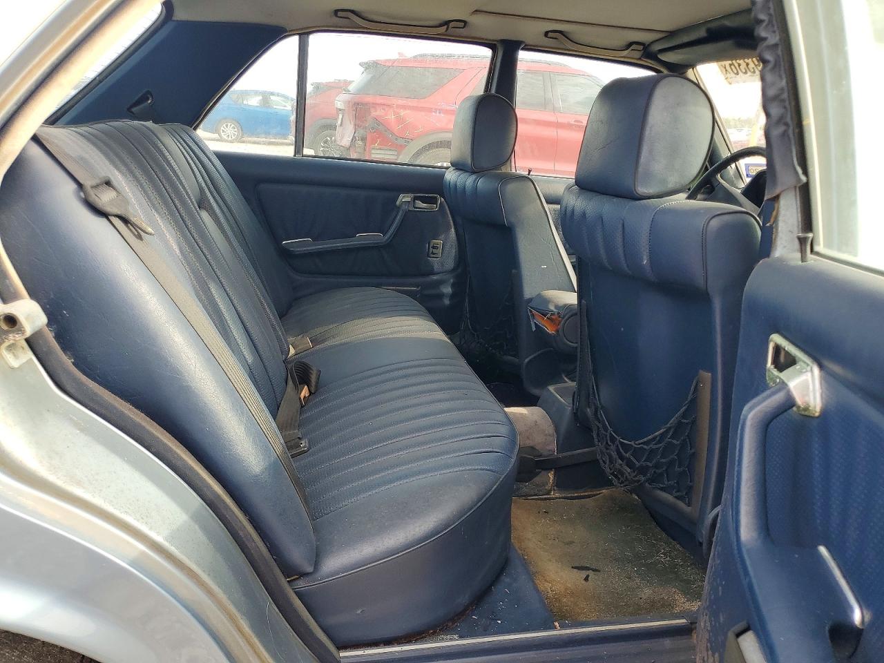 1985 Mercedes-benz 300 Dt Blue vin: WDBAB33C8FA272934