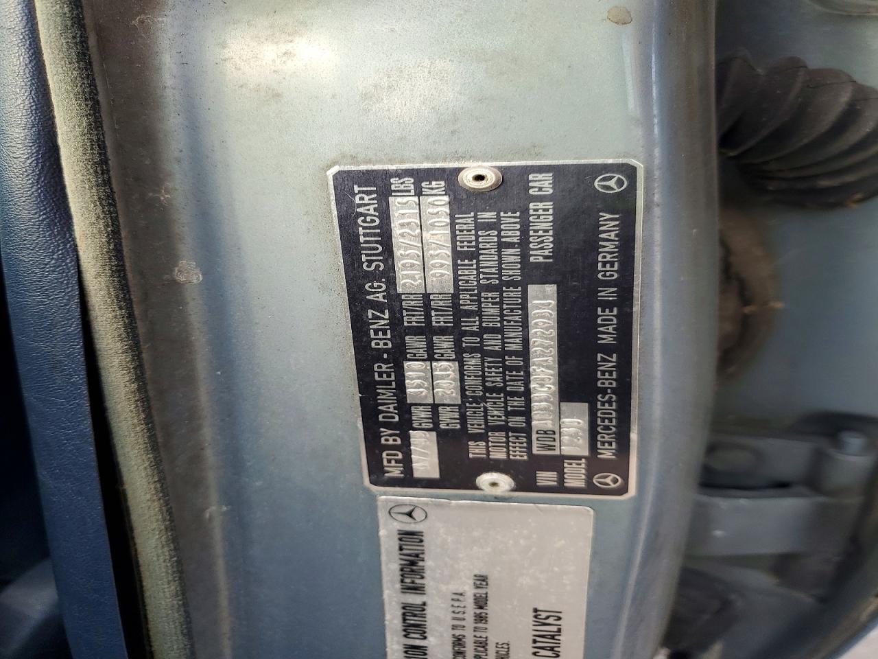 1985 Mercedes-benz 300 Dt Blue vin: WDBAB33C8FA272934