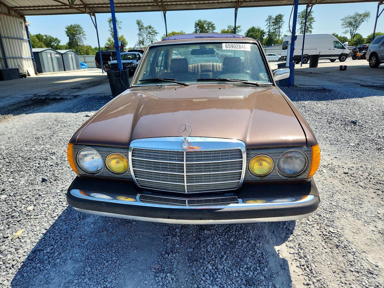 1985 Mercedes-benz 300 Dt Brown vin: WDBAB33CXFA272238