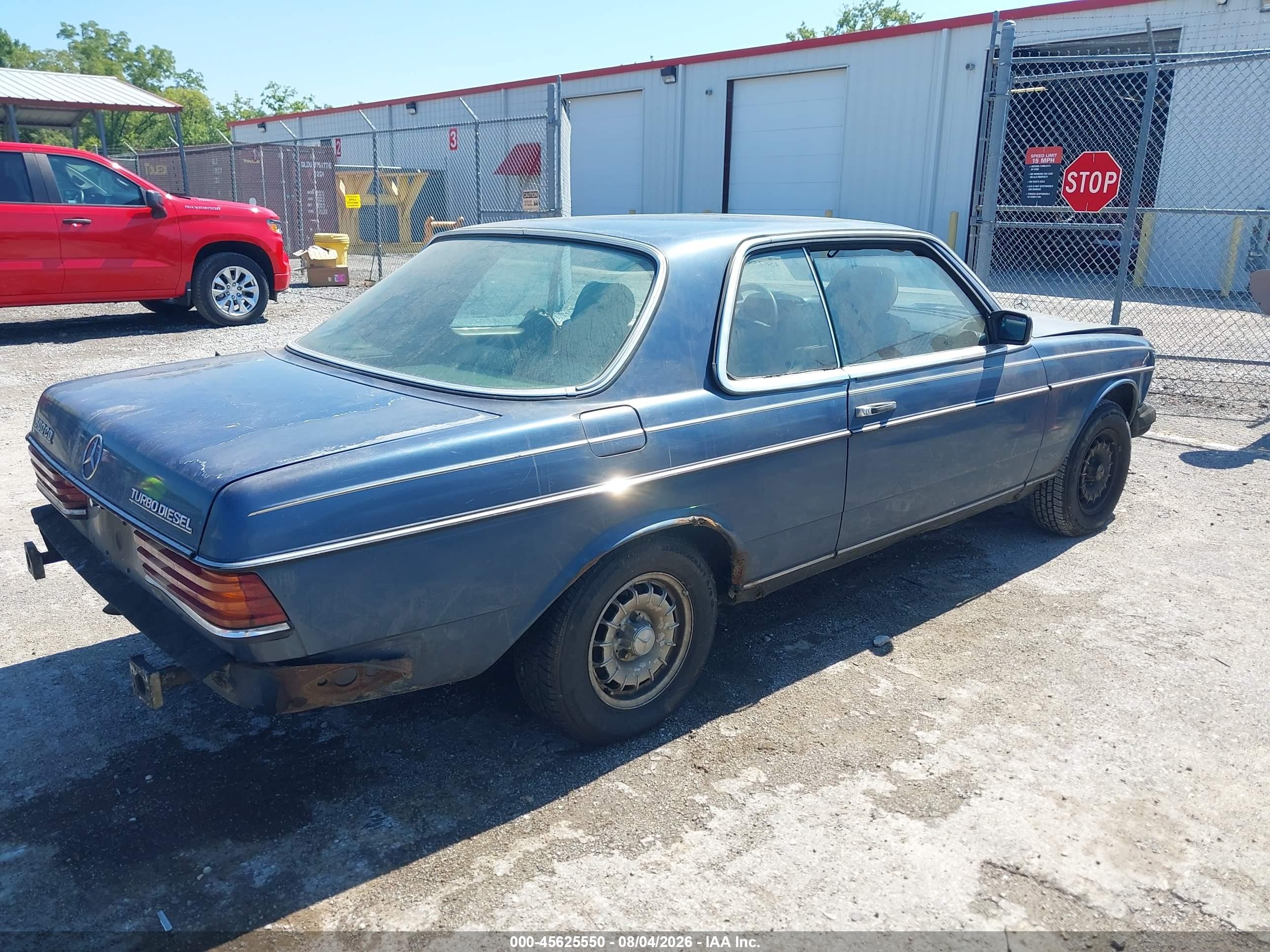 1984 Mercedes-benz 300 Cdt Blue vin: WDBAB53A3EA139006