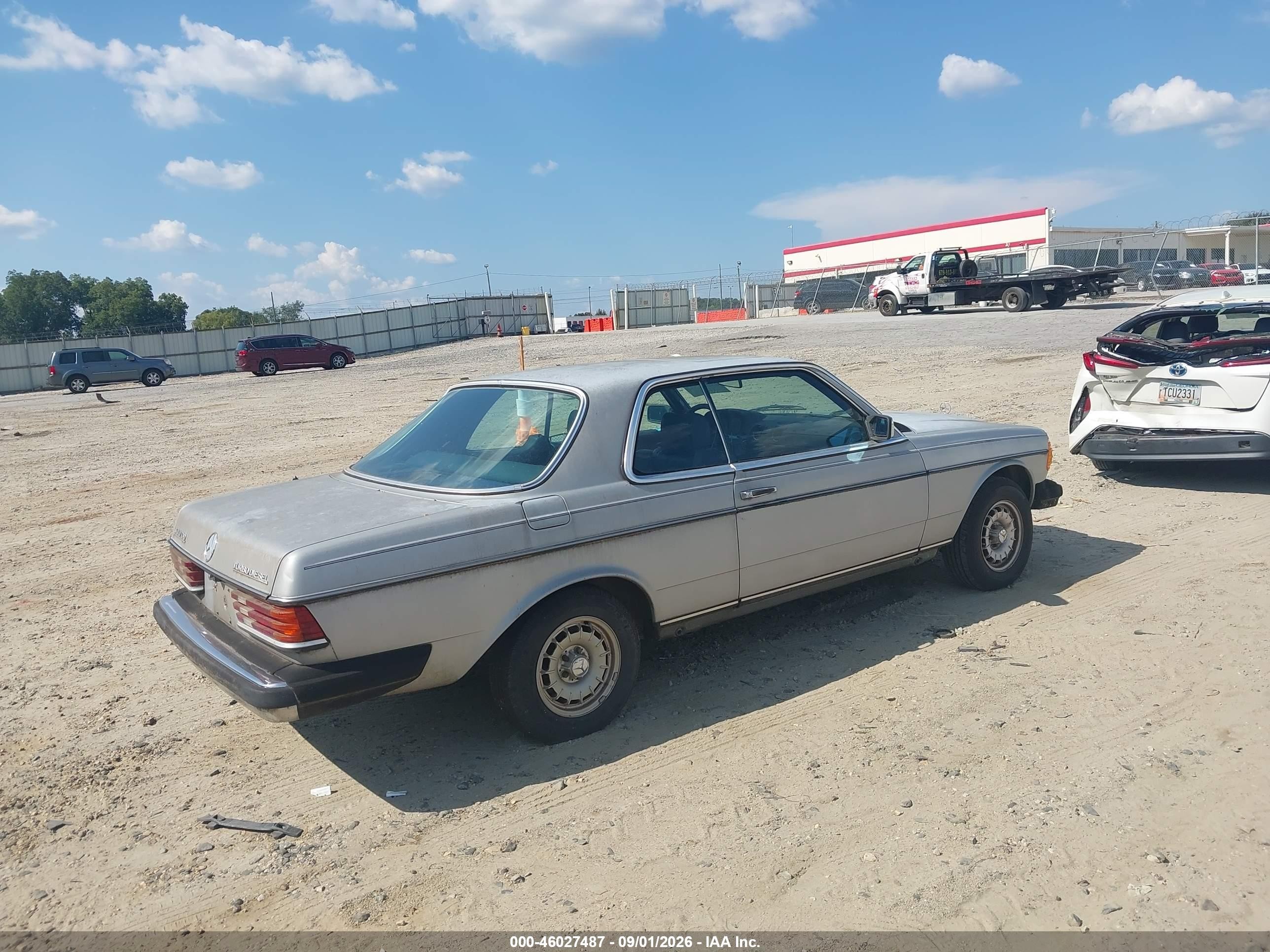 1985 Mercedes-benz 300 Cdt Silver vin: WDBAB53A5FA245314