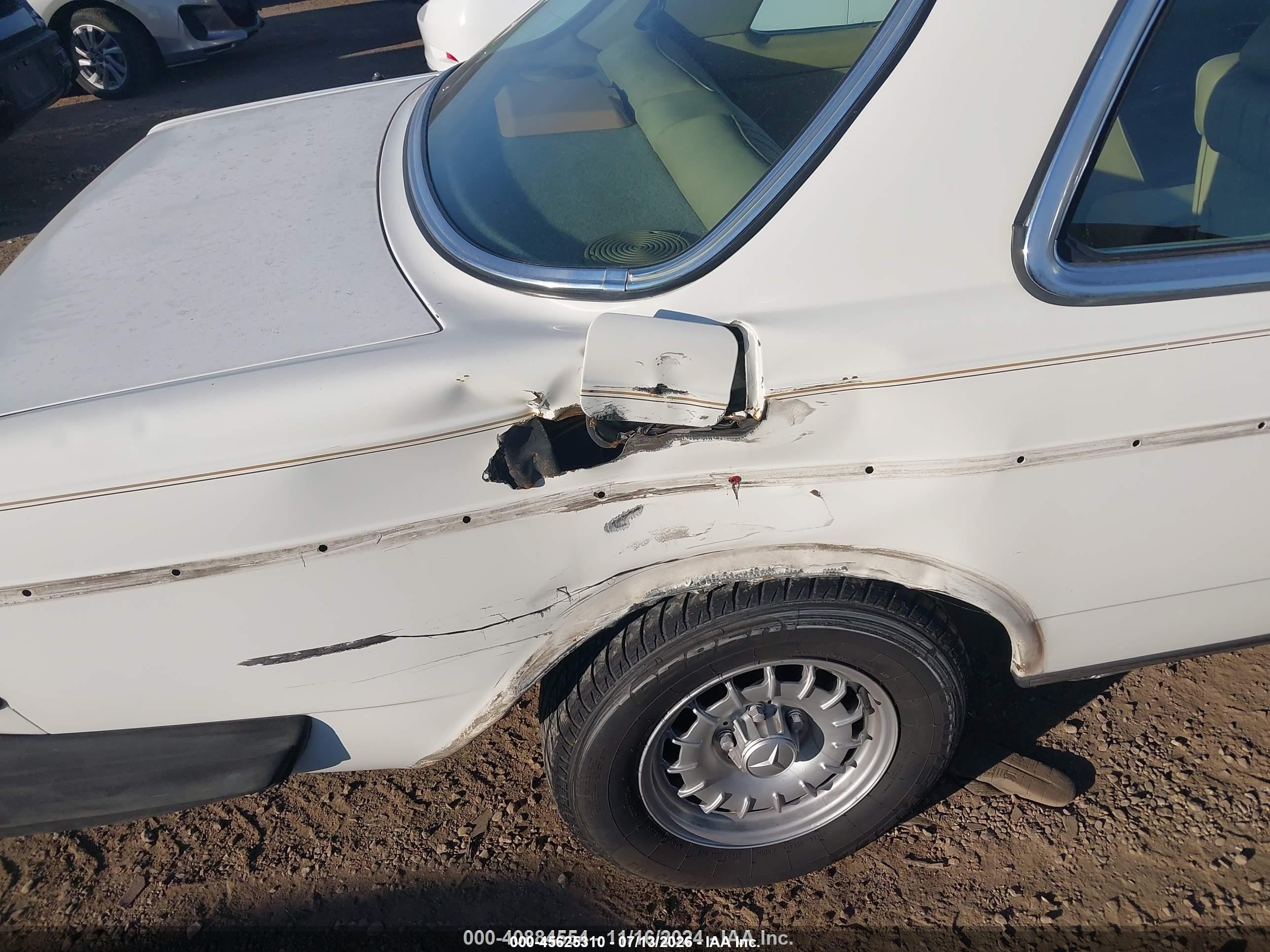 1985 Mercedes-benz 300 Cdt Белый vin: WDBAB53A6FA253406