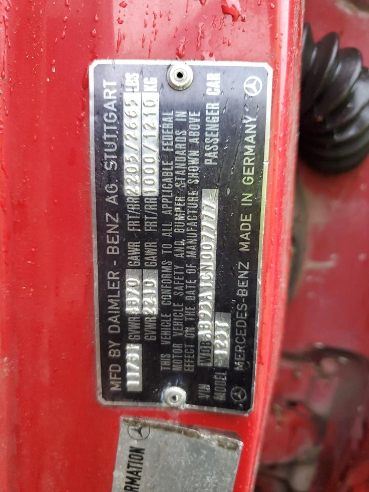 1982 Mercedes-benz 300 Tdt Red vin: WDBAB93A1CN007777