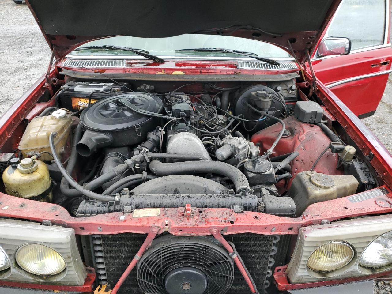 1982 Mercedes-benz 300 Tdt Red vin: WDBAB93A1CN007777