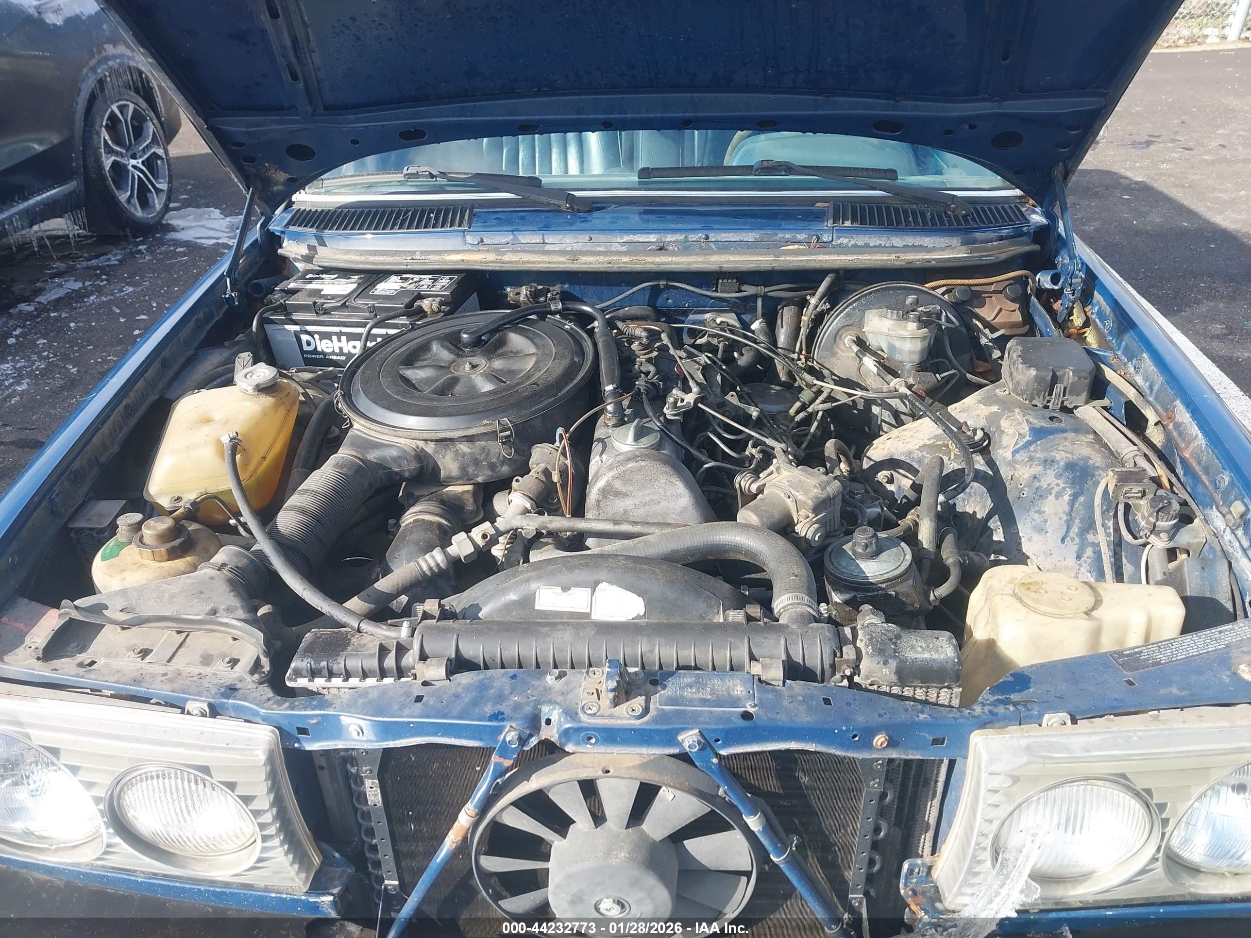 1984 Mercedes-benz 300 Tdt Синий vin: WDBAB93A1EF008067