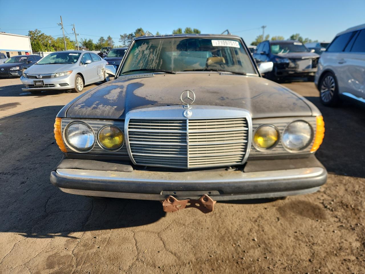 1982 Mercedes-benz 300 Tdt Gray vin: WDBAB93A6CN011937