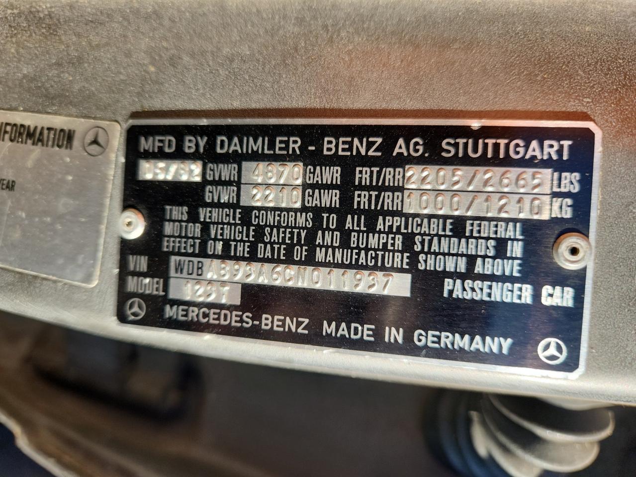 1982 Mercedes-benz 300 Tdt Gray vin: WDBAB93A6CN011937