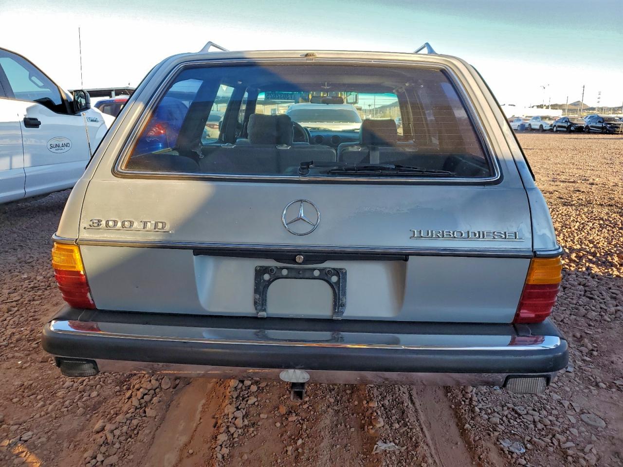 1981 Mercedes-benz 300 Td Blue vin: WDBAB93A9BN003765