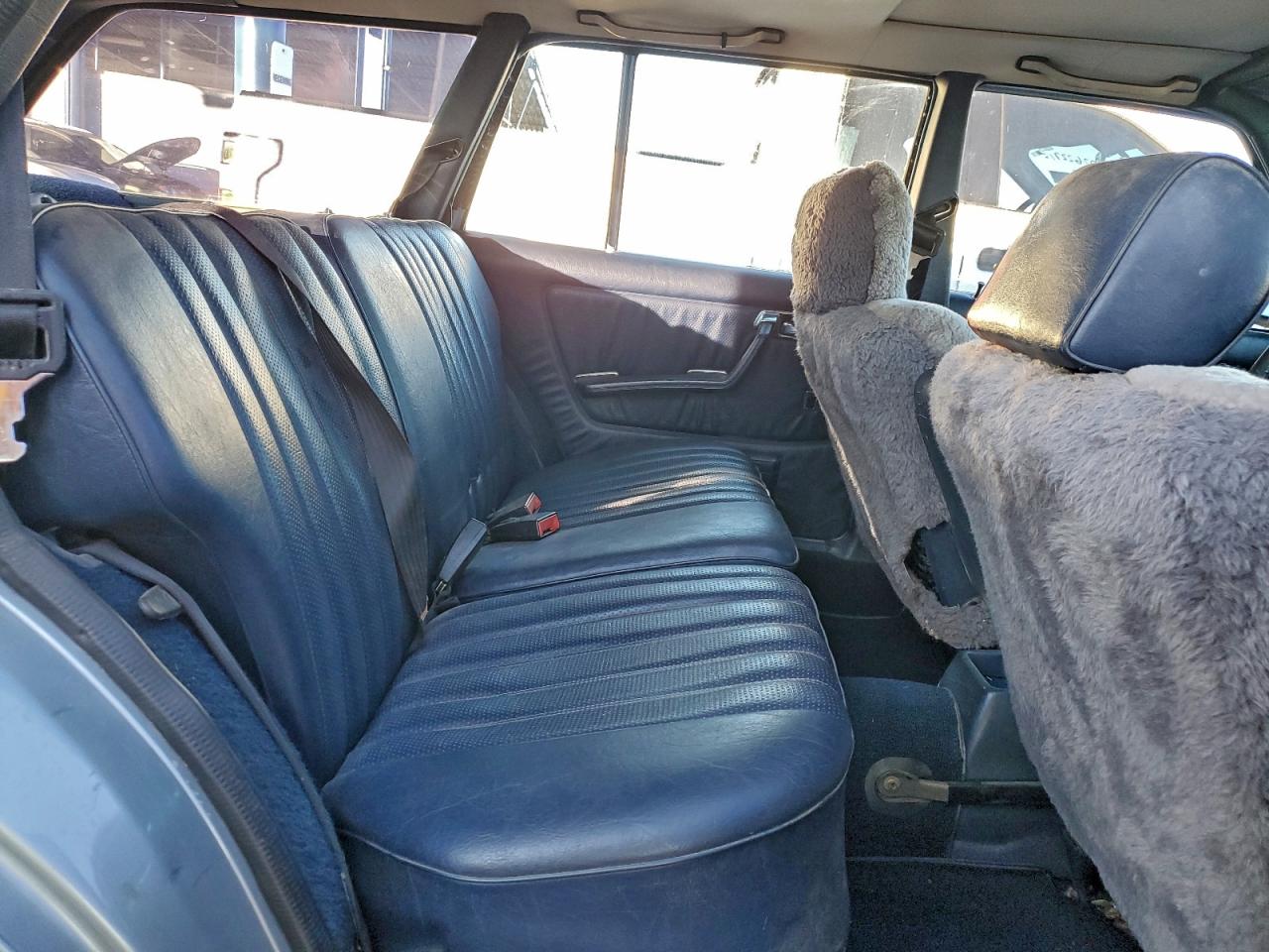 1981 Mercedes-benz 300 Td Blue vin: WDBAB93A9BN003765