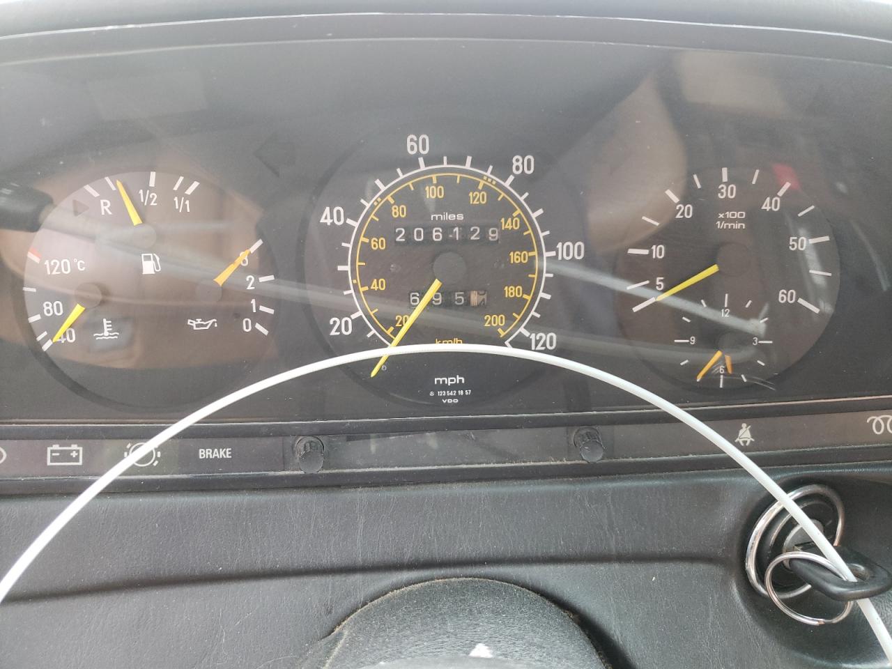 1983 Mercedes-benz 300 Tdt Зеленый vin: WDBAB93A9DN015451