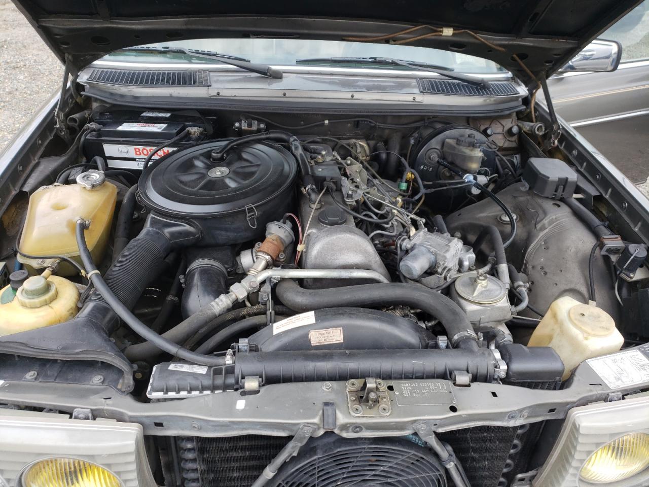 1983 Mercedes-benz 300 Tdt Зеленый vin: WDBAB93A9DN015451