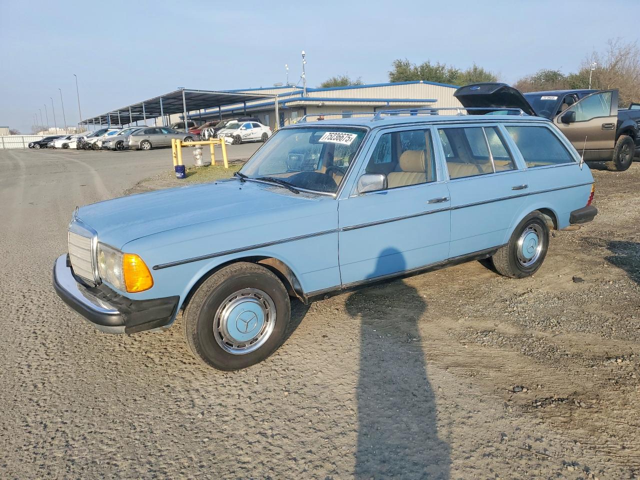 1982 Mercedes-benz 300 Tdt Blue vin: WDBAB93AXCN011245