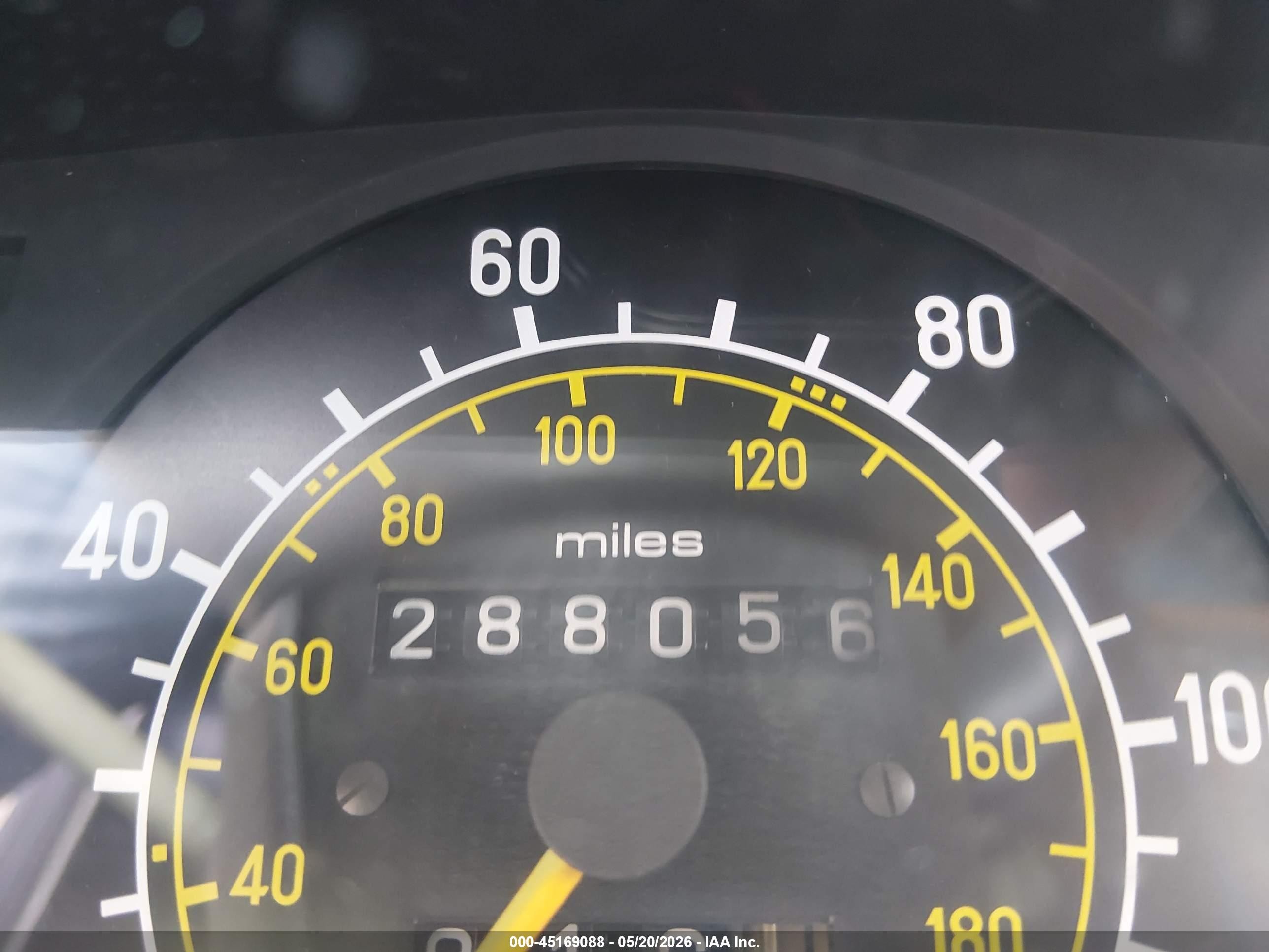 1983 Mercedes-benz 300 Tdt Серый vin: WDBAB93AXDN014101