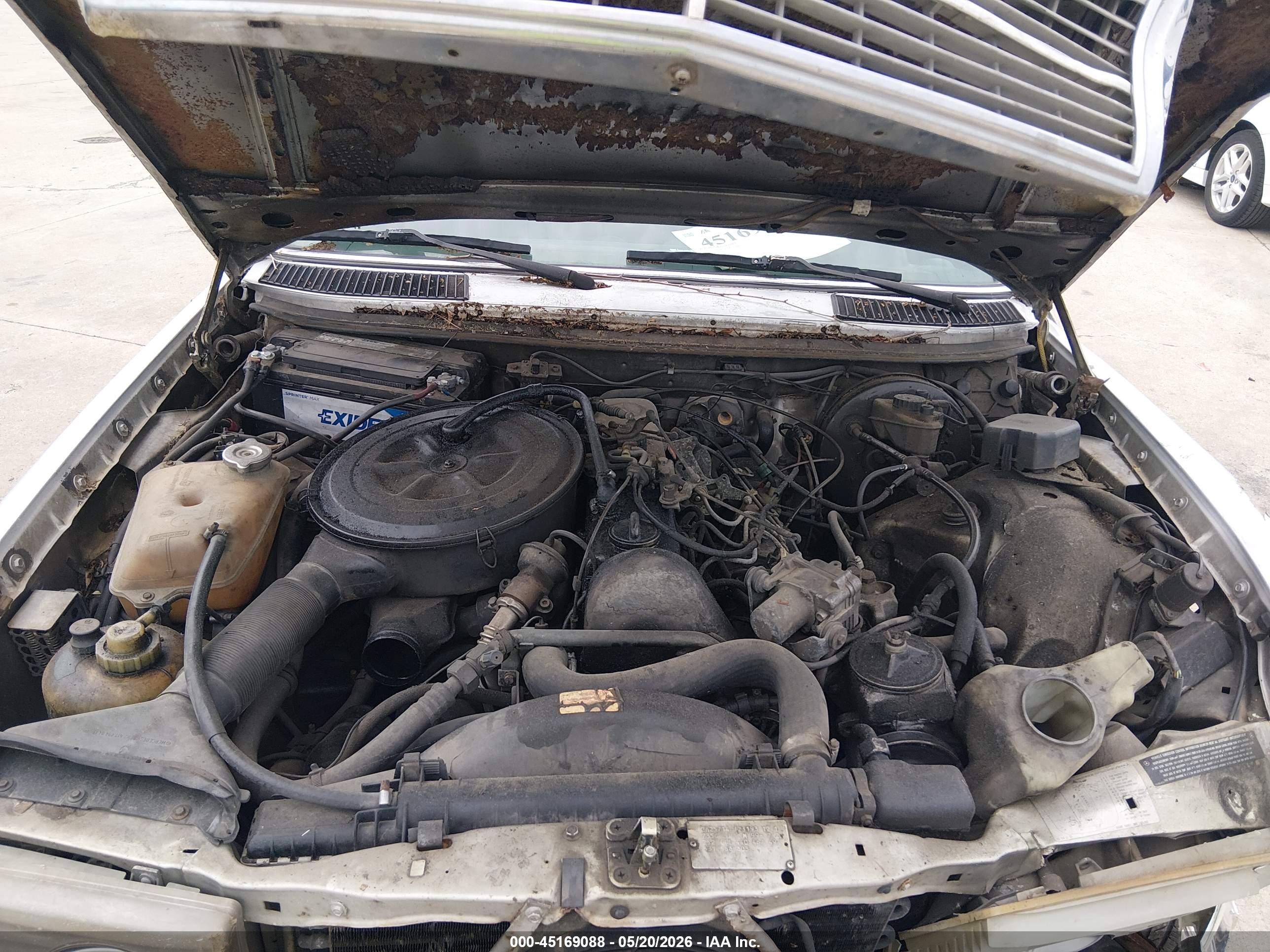 1983 Mercedes-benz 300 Tdt Серый vin: WDBAB93AXDN014101