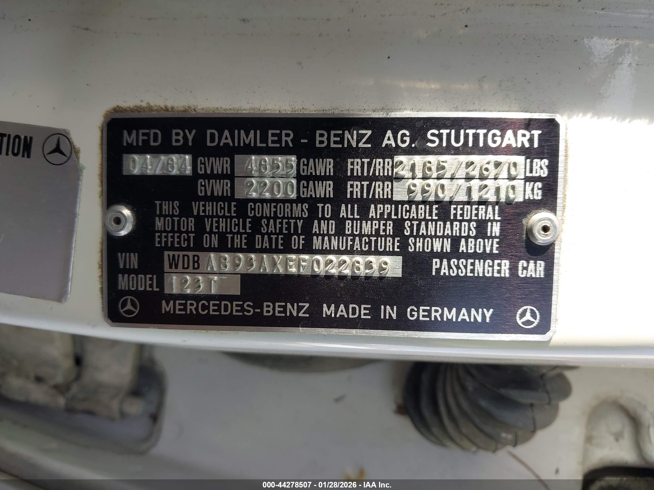 1984 Mercedes-benz 300 Tdt Белый vin: WDBAB93AXEF022839