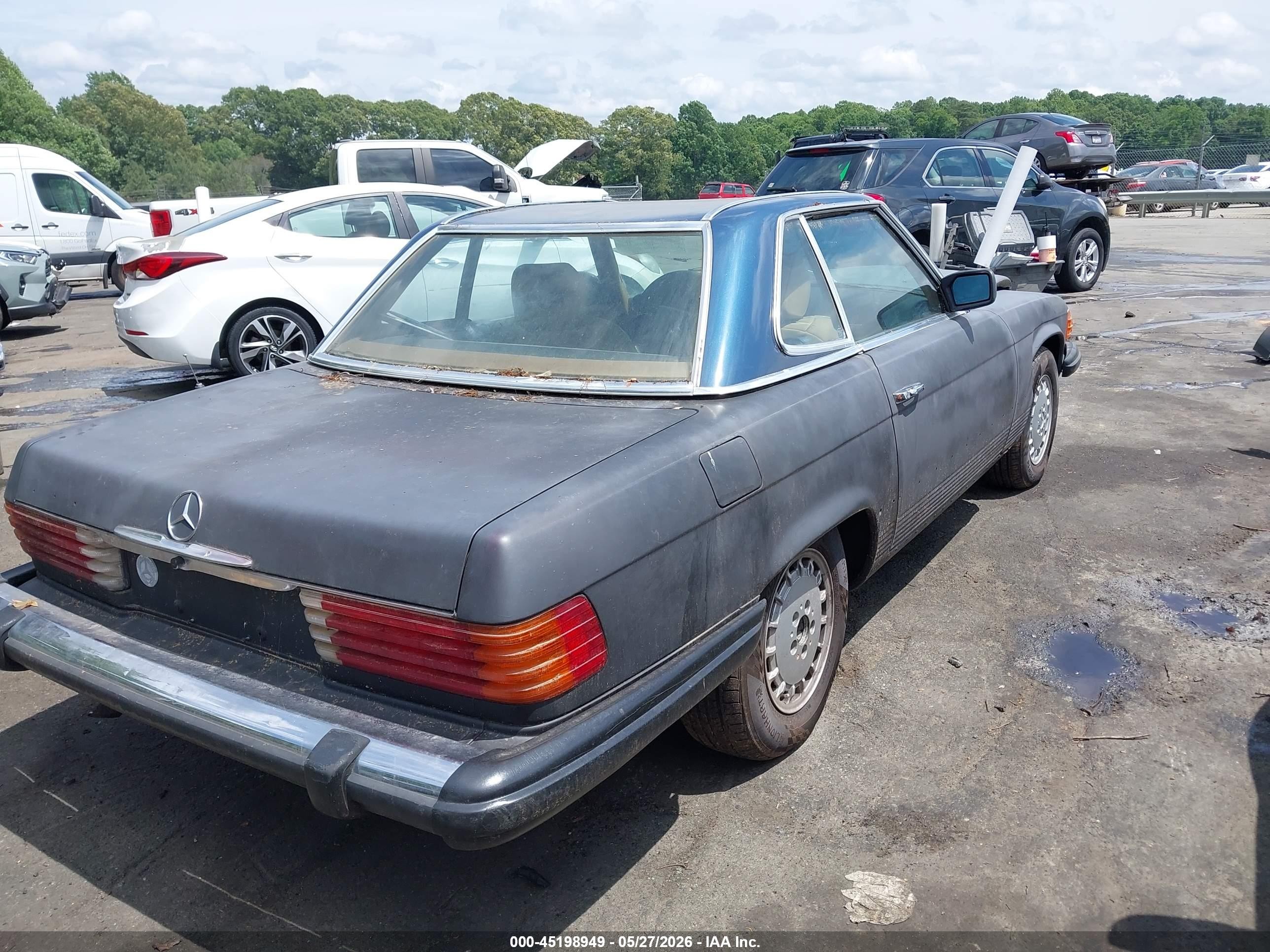 1984 Mercedes-benz 380 Sl Черный vin: WDBBA45A0EA001115
