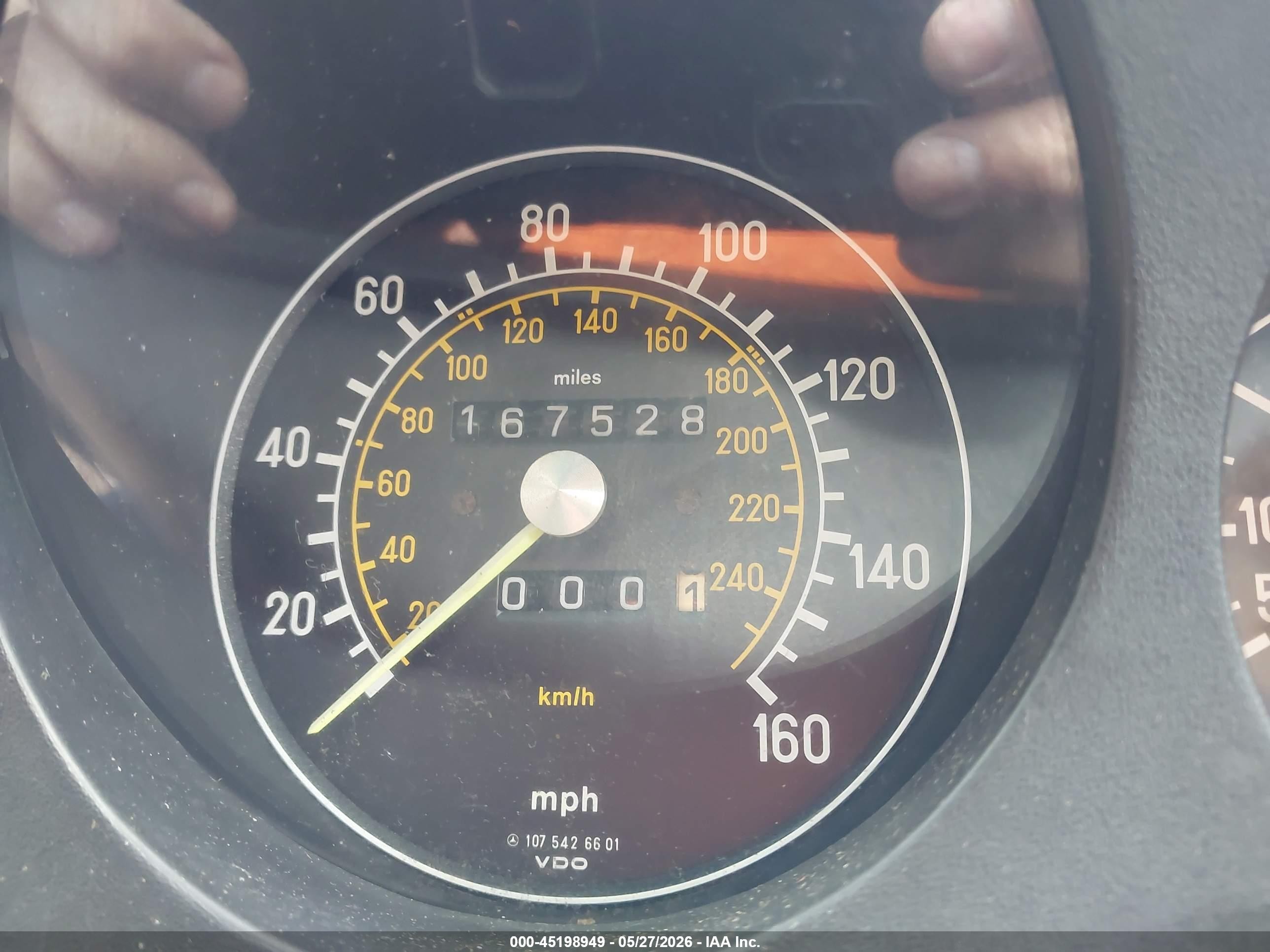 1984 Mercedes-benz 380 Sl Черный vin: WDBBA45A0EA001115