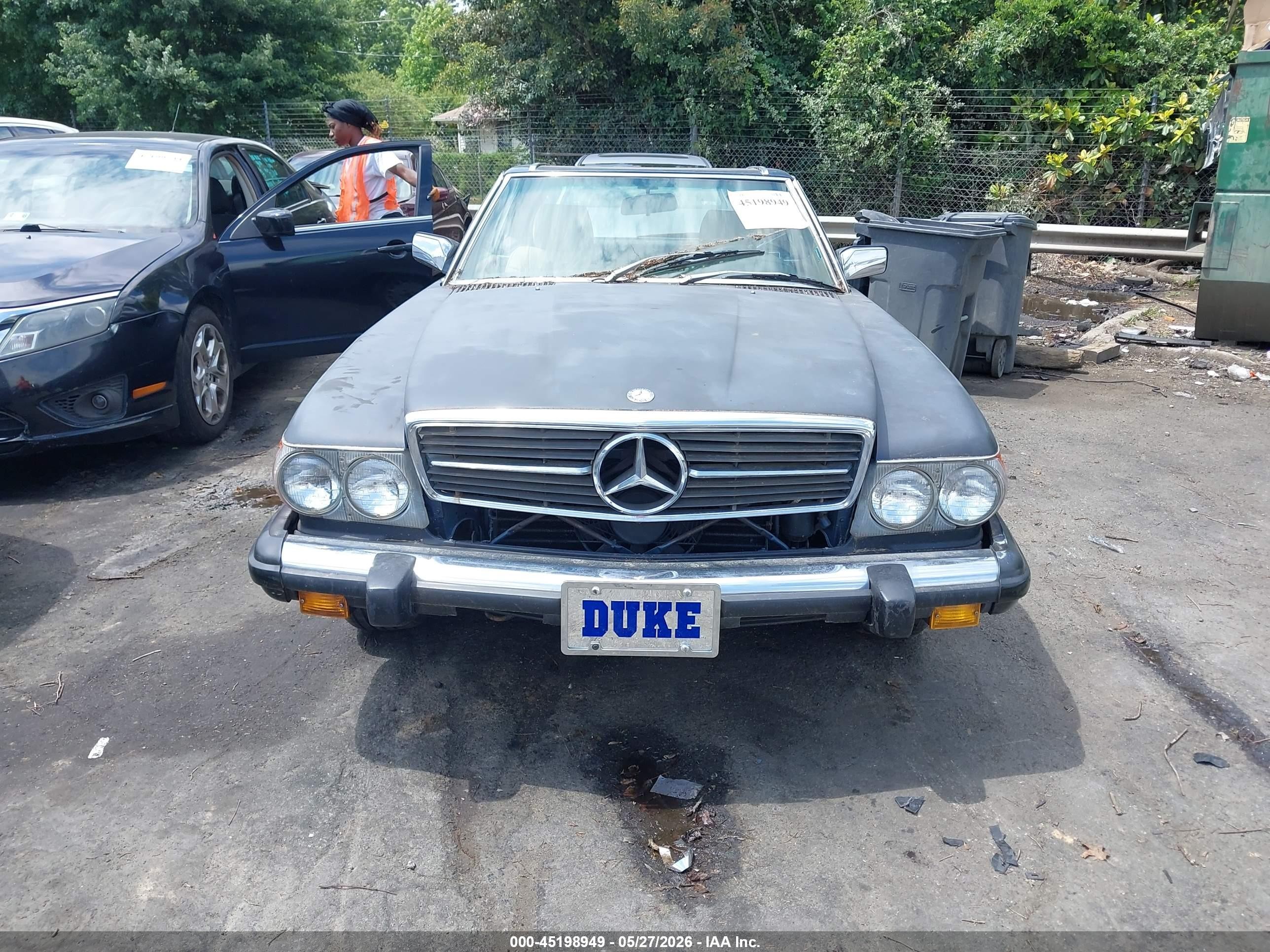 1984 Mercedes-benz 380 Sl Черный vin: WDBBA45A0EA001115