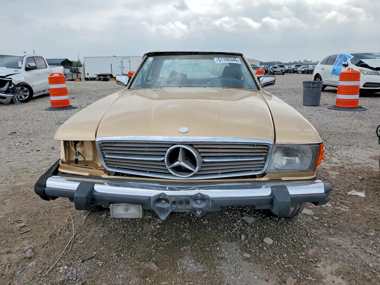 1982 Mercedes-benz 380 Sl Tan vin: WDBBA45A1CB013040