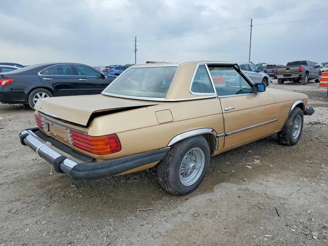 1982 Mercedes-benz 380 Sl Tan vin: WDBBA45A1CB013040