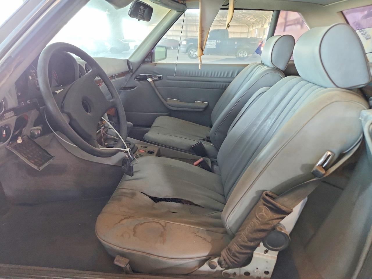 1983 Mercedes-benz 380 Sl Blue vin: WDBBA45A1DB022158