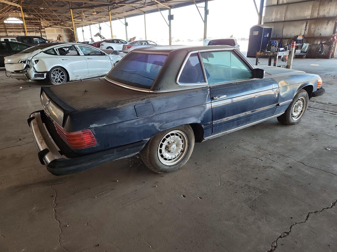 1983 Mercedes-benz 380 Sl Blue vin: WDBBA45A1DB022158