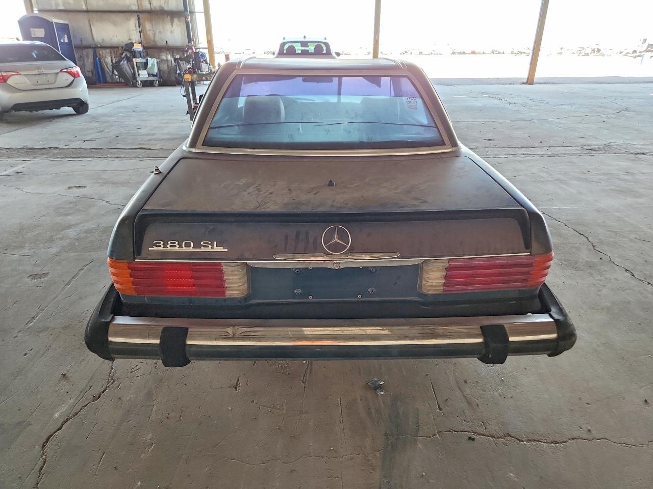 1983 Mercedes-benz 380 Sl Blue vin: WDBBA45A1DB022158