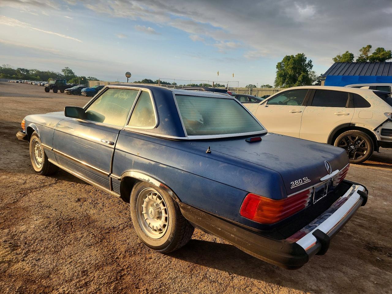 1984 Mercedes-benz 380 Sl Синий vin: WDBBA45A1EA001527