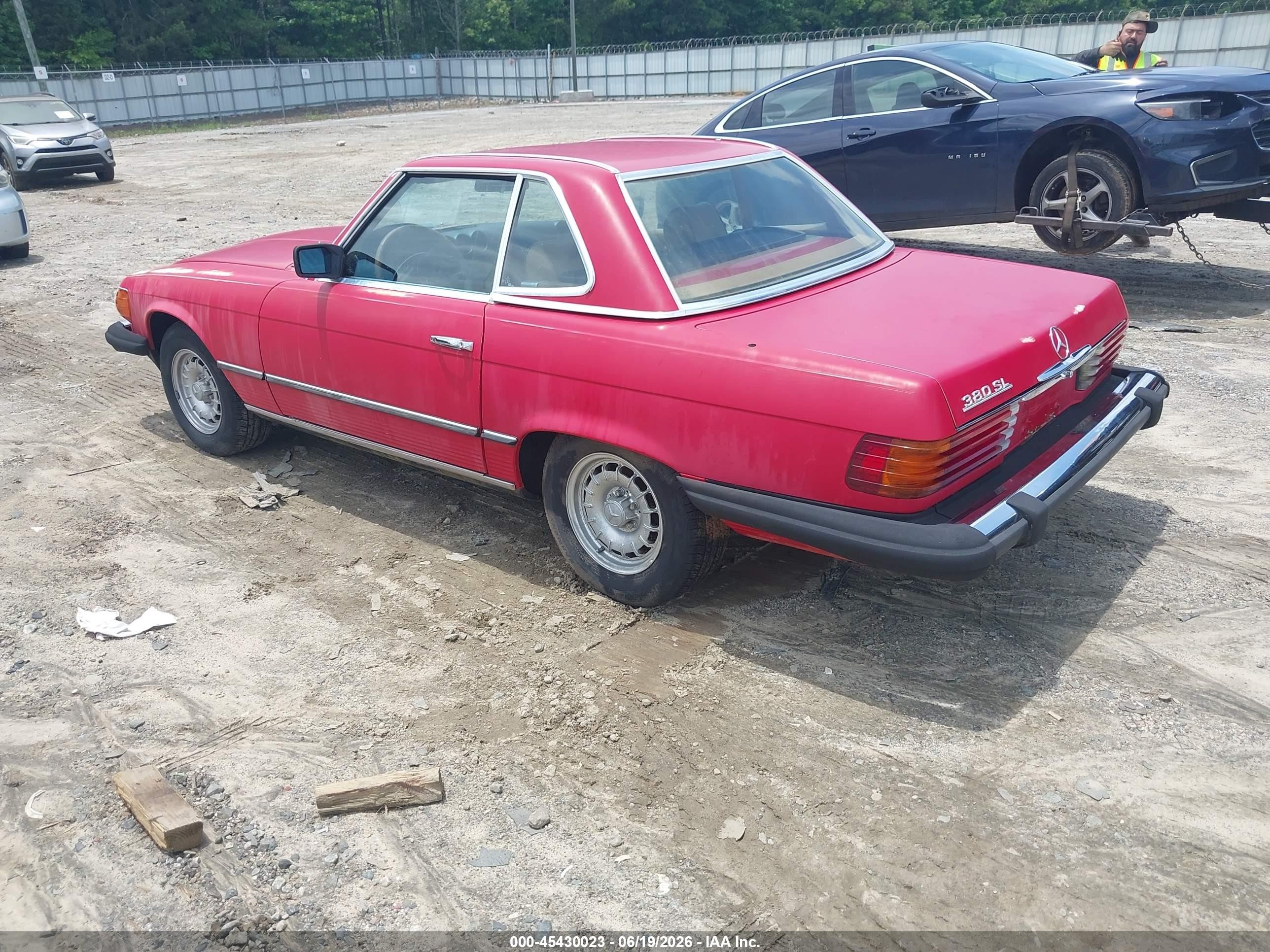 1984 Mercedes-benz 380 Sl Red vin: WDBBA45A2EA006719