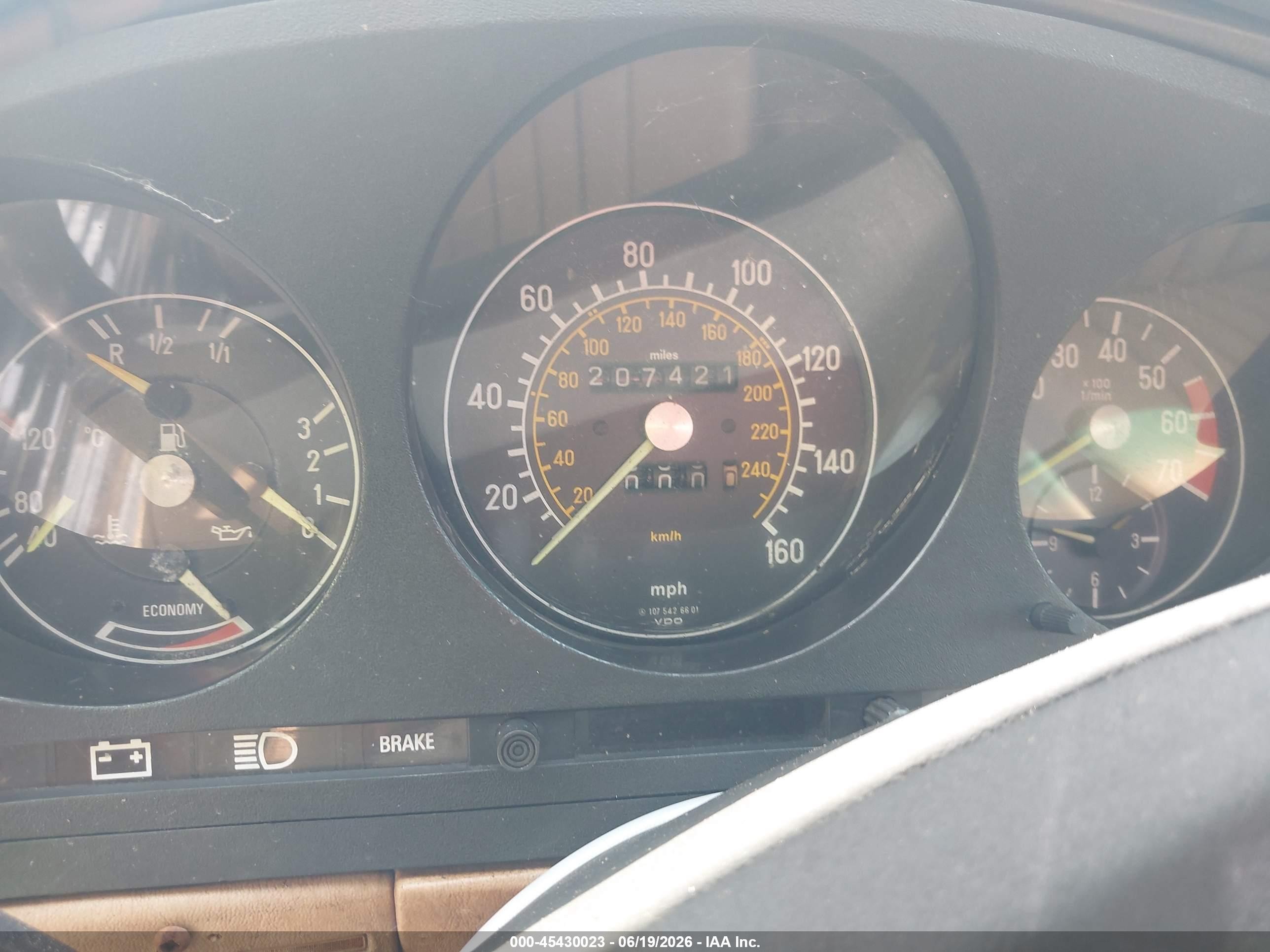 1984 Mercedes-benz 380 Sl Red vin: WDBBA45A2EA006719