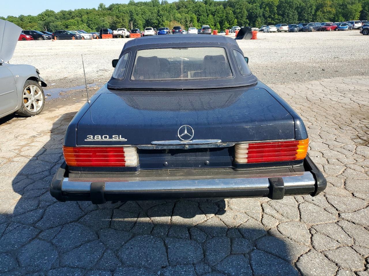 1983 Mercedes-benz 380 Sl Blue vin: WDBBA45A3DB021979