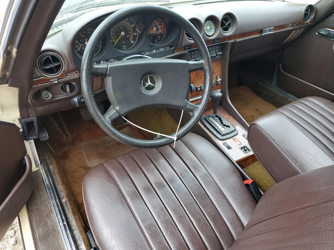 1984 Mercedes-benz 380 Sl Бежевый vin: WDBBA45A4EA005295
