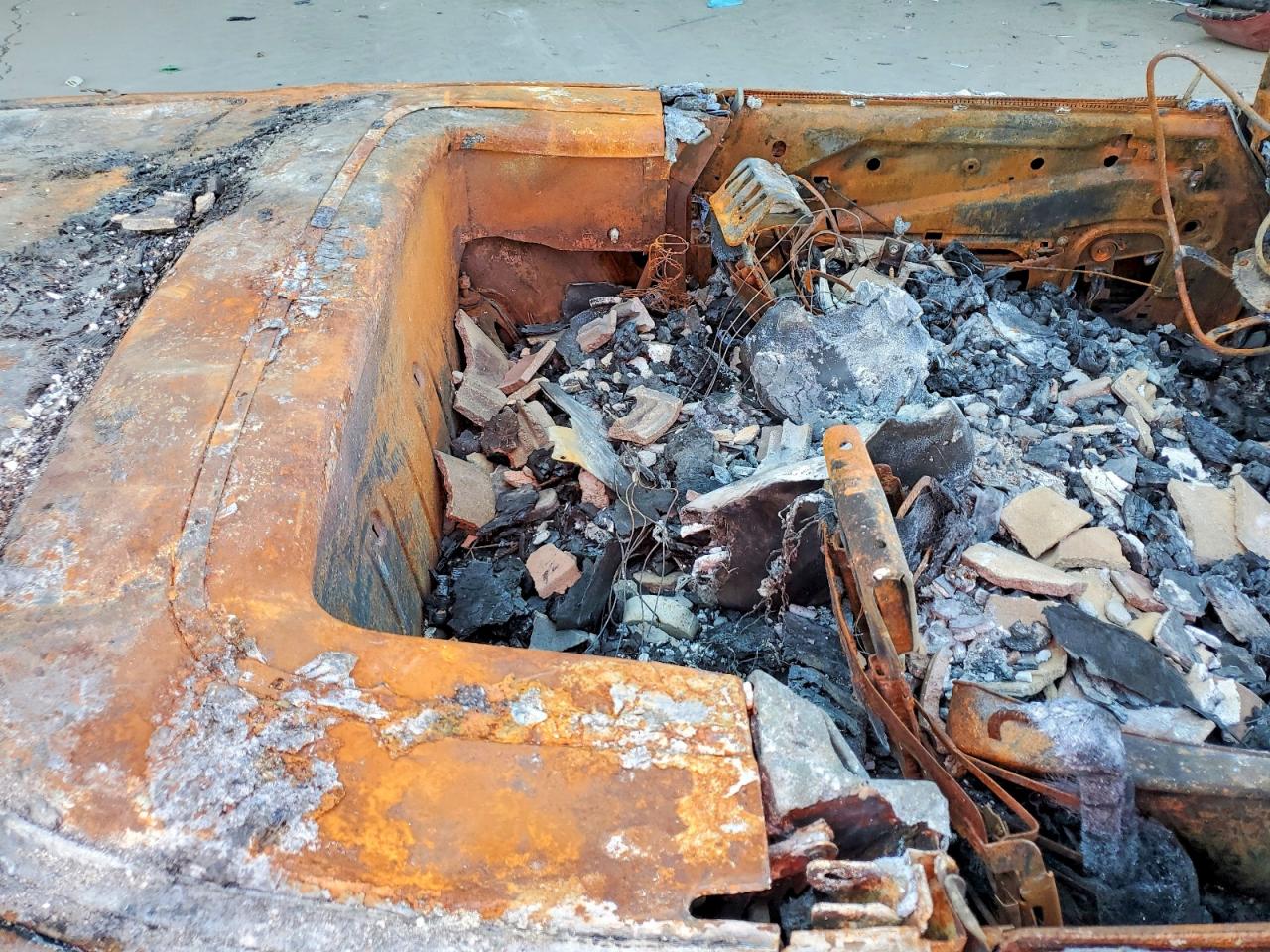 1981 Mercedes-benz 380 Sl Burn vin: WDBBA45A5BB003528