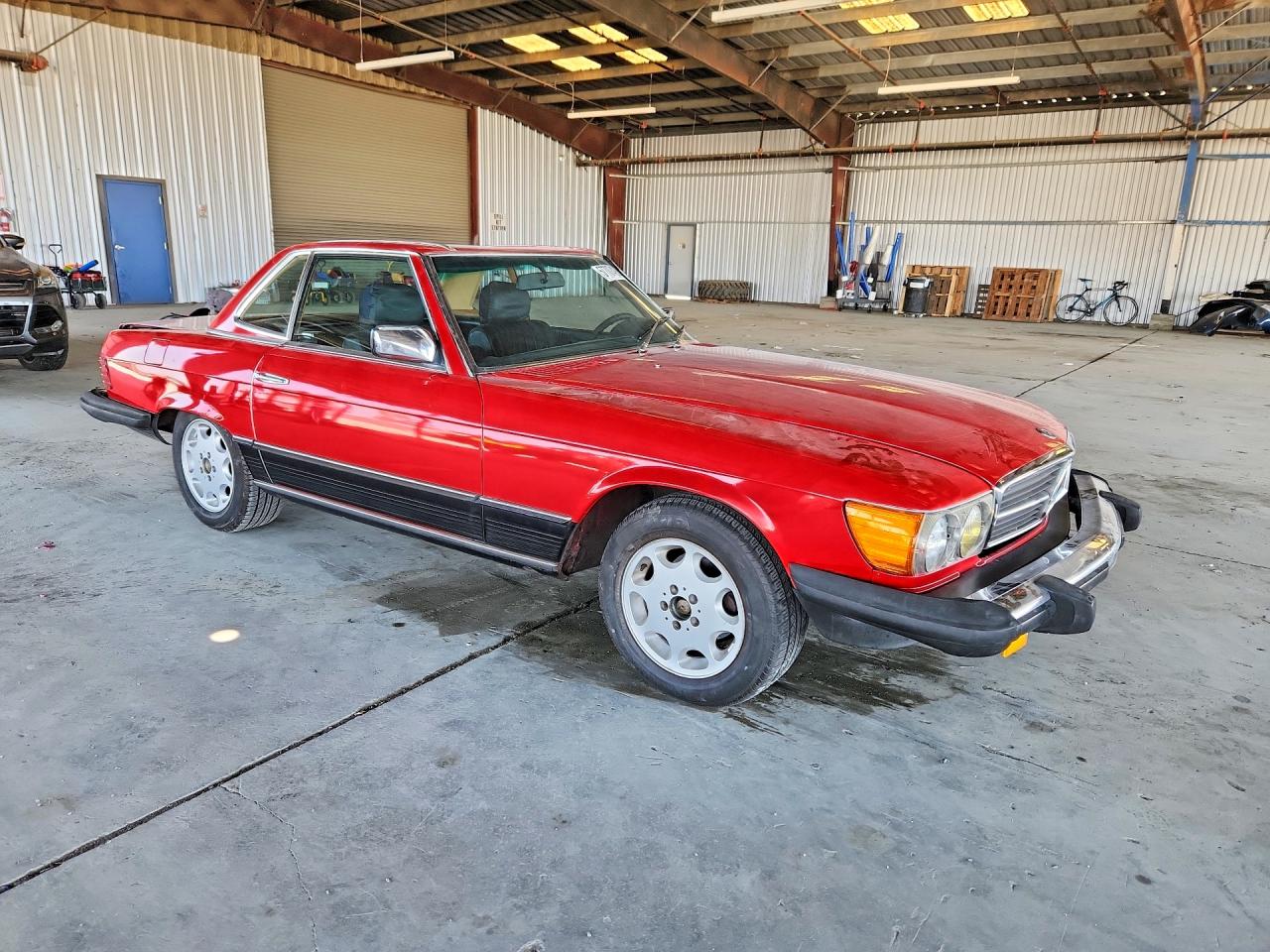 1982 Mercedes-benz 190 Red vin: WDBBA45A5CB015020