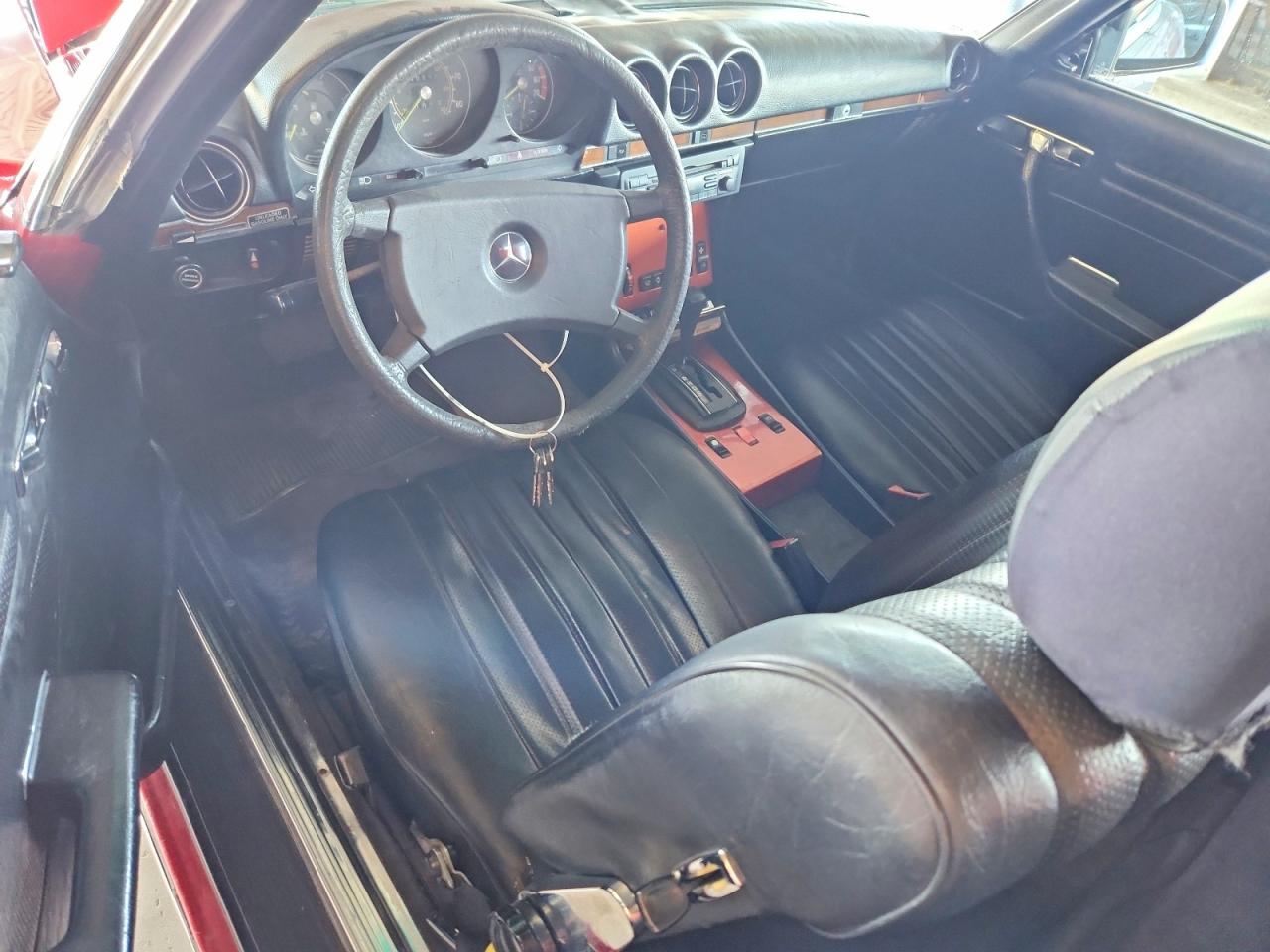 1982 Mercedes-benz 190 Red vin: WDBBA45A5CB015020