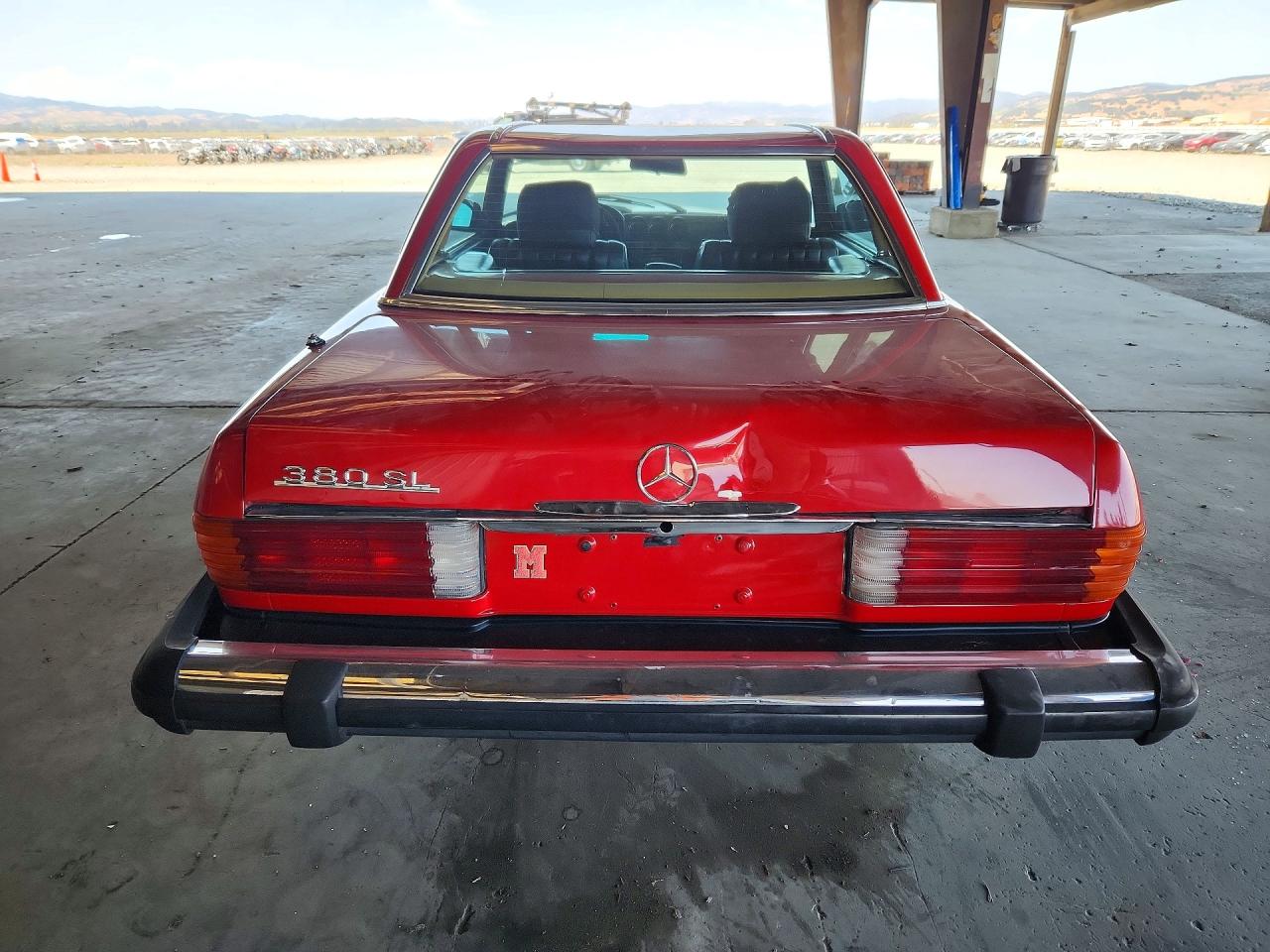 1982 Mercedes-benz 190 Red vin: WDBBA45A5CB015020