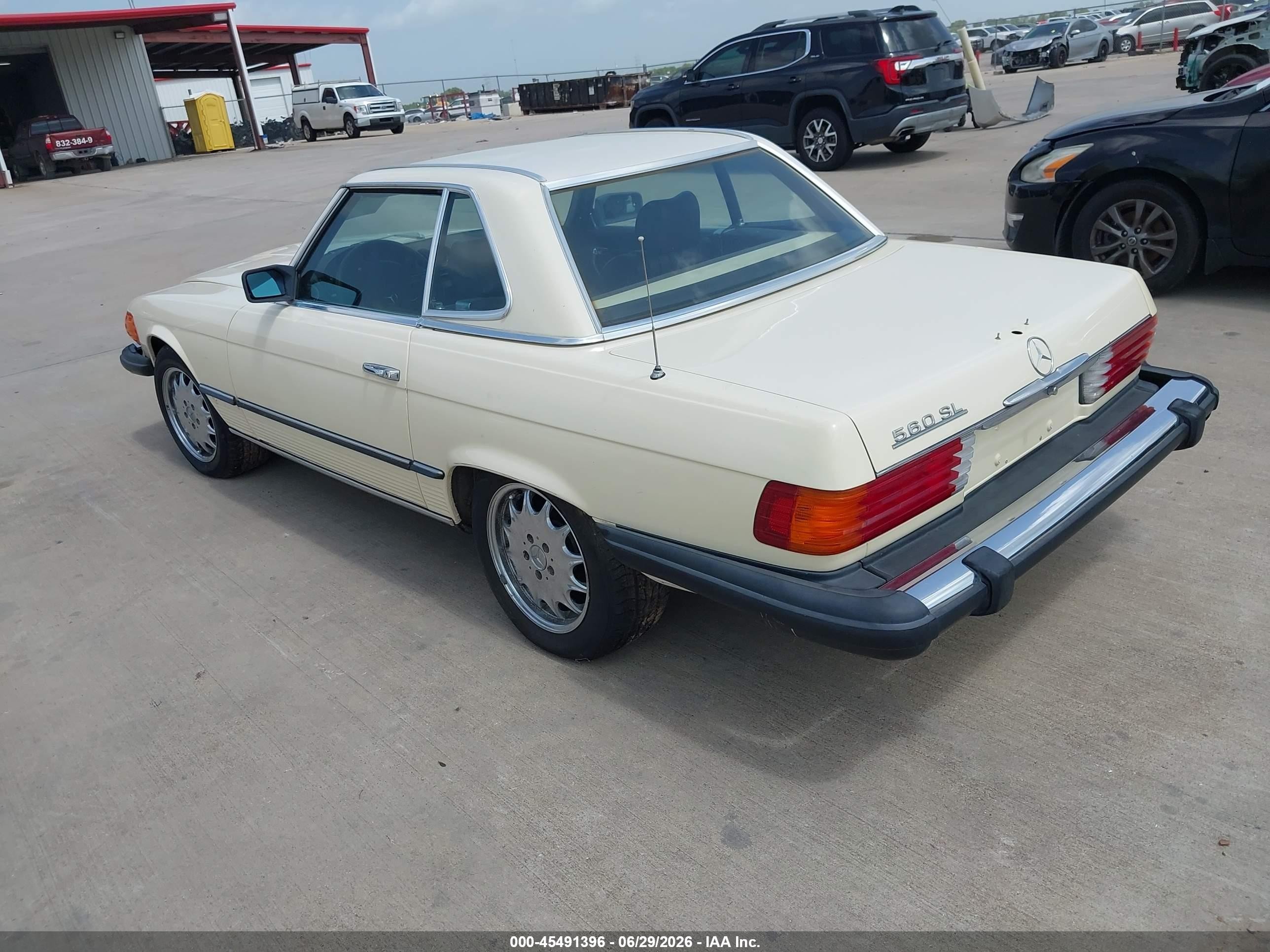 1983 Mercedes-benz 380 Sl Yellow vin: WDBBA45A5DB028190
