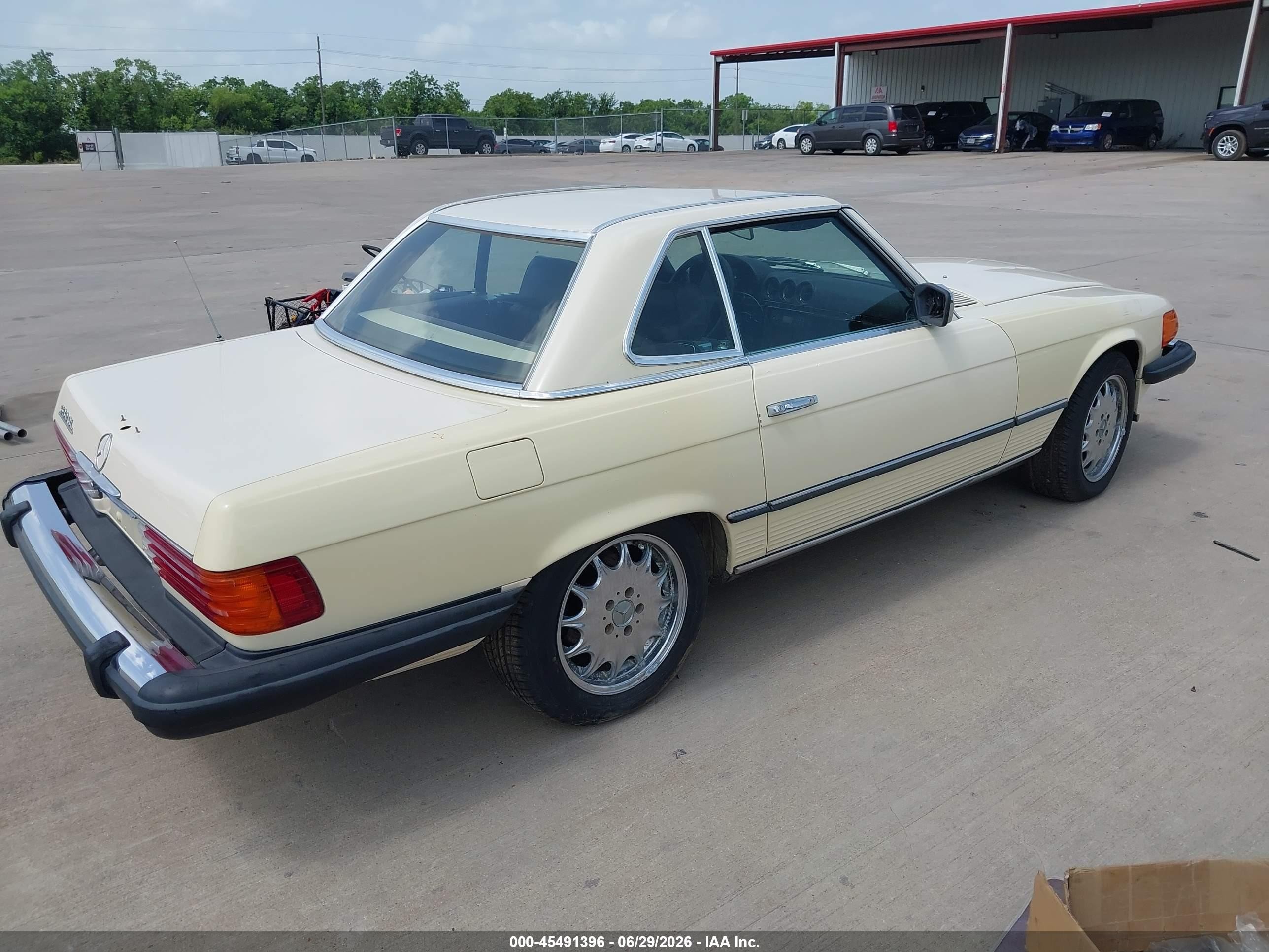 1983 Mercedes-benz 380 Sl Yellow vin: WDBBA45A5DB028190