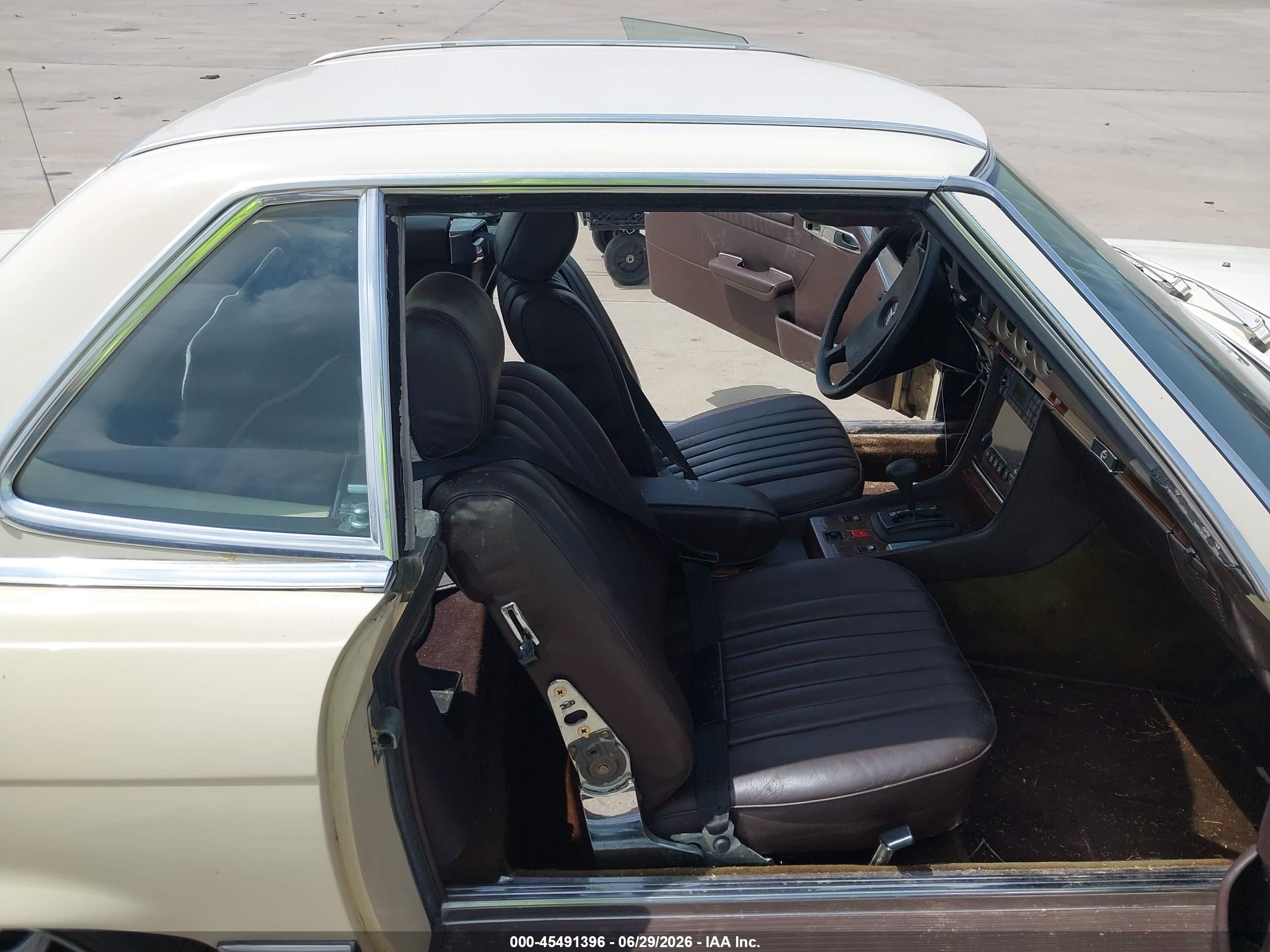 1983 Mercedes-benz 380 Sl Yellow vin: WDBBA45A5DB028190
