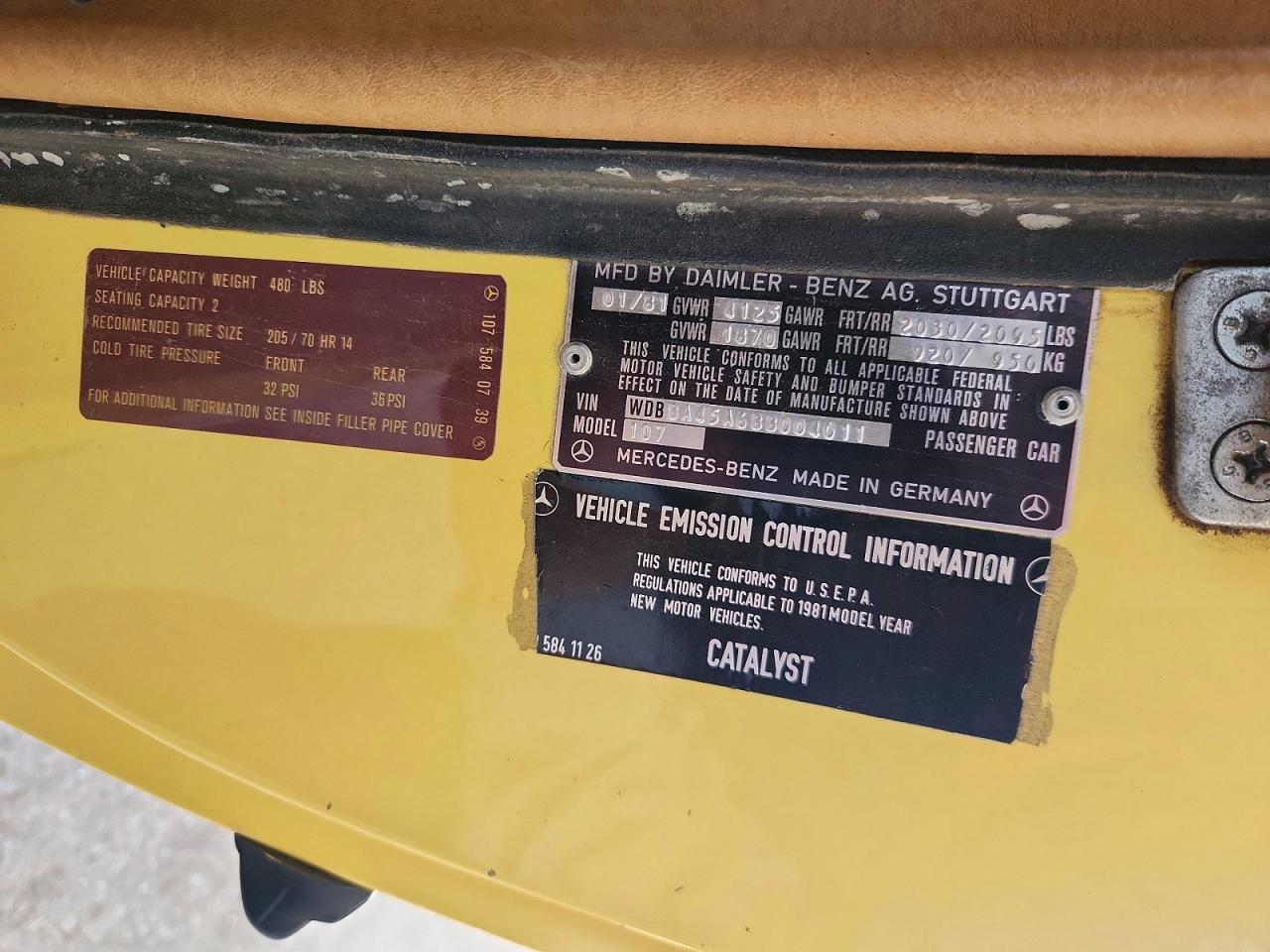 1981 Mercedes-benz 380 Sl Yellow vin: WDBBA45A6BB004011